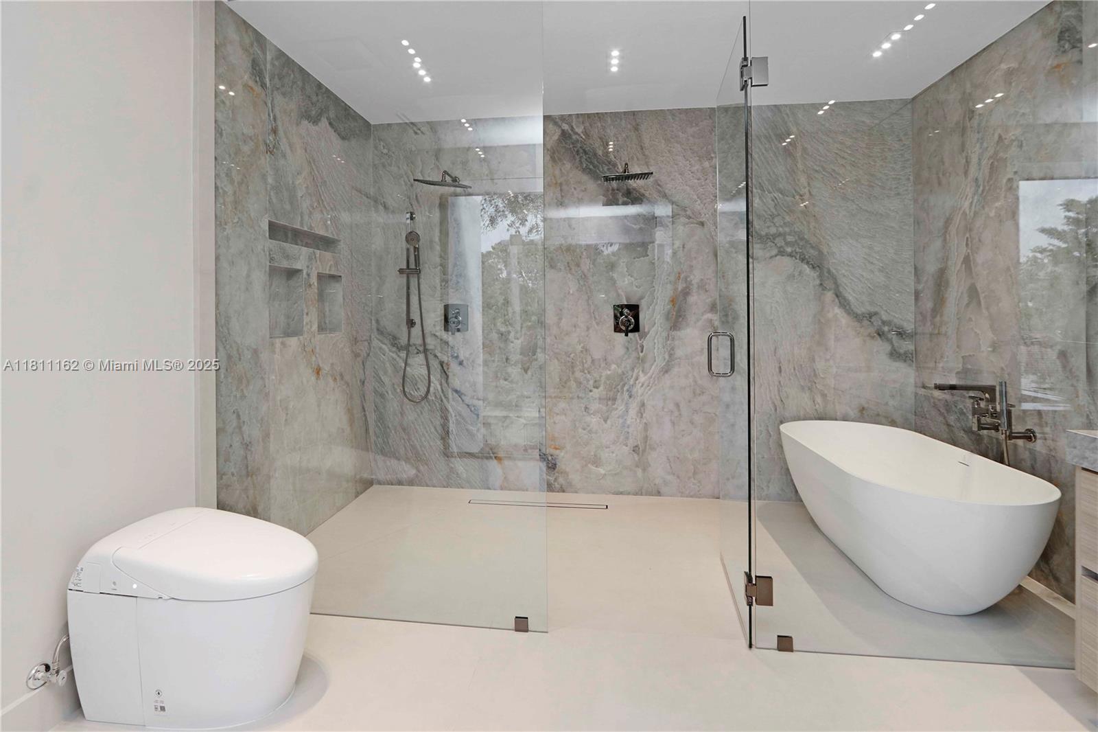 Miami, Florida, 33129, United States, 4 Bedrooms Bedrooms, ,5 BathroomsBathrooms,Residential,For Sale,1839083