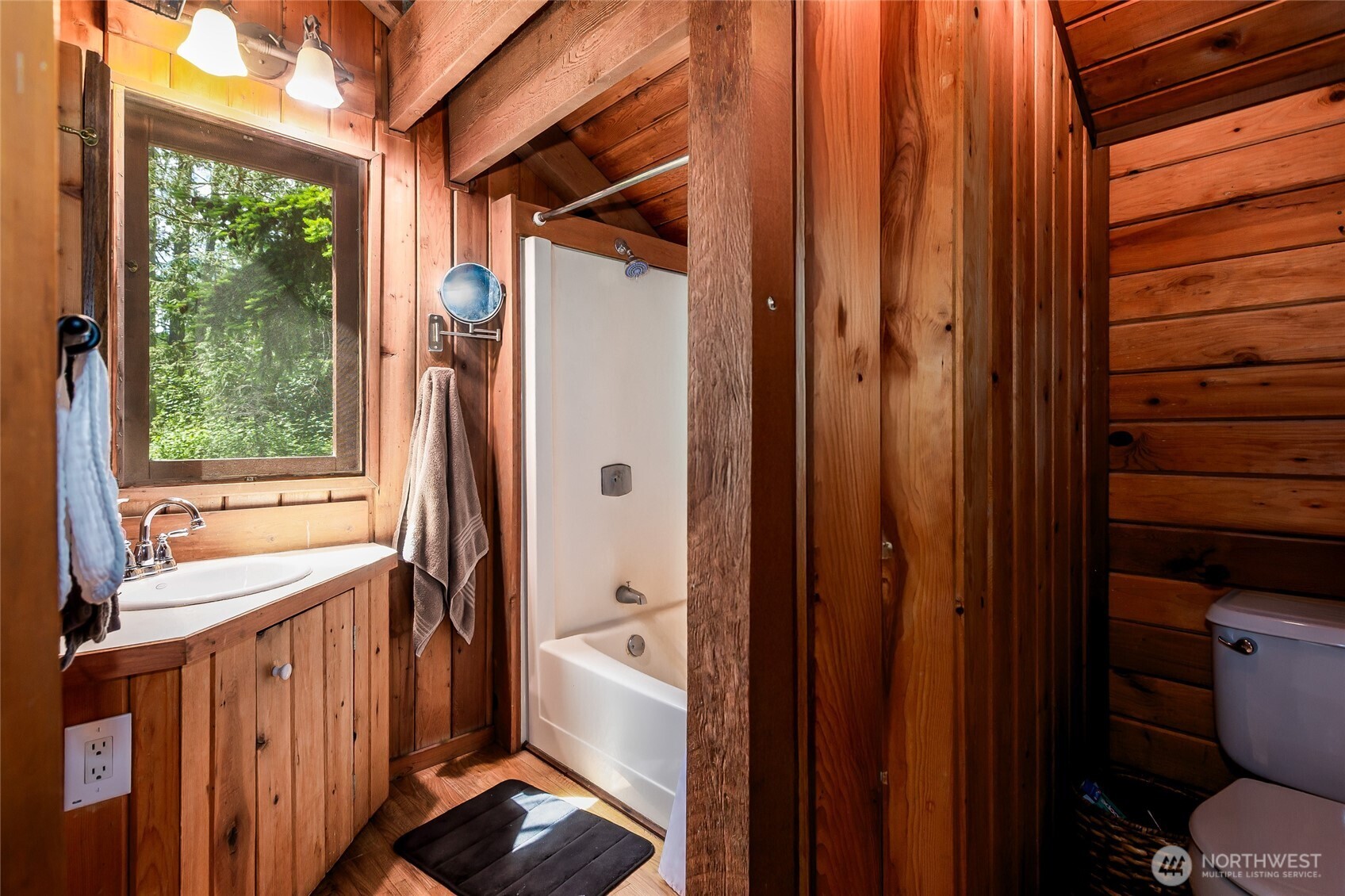 Friday Harbor, Washington, 98250, United States, 2 Bedrooms Bedrooms, ,1 BathroomBathrooms,Residential,For Sale,1856975