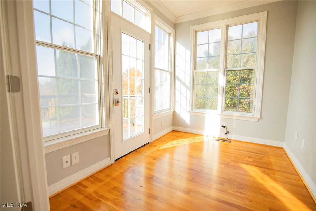 Vienna, West Virginia, 26105, United States, 4 Bedrooms Bedrooms, ,5 BathroomsBathrooms,Residential,For Sale,1987496