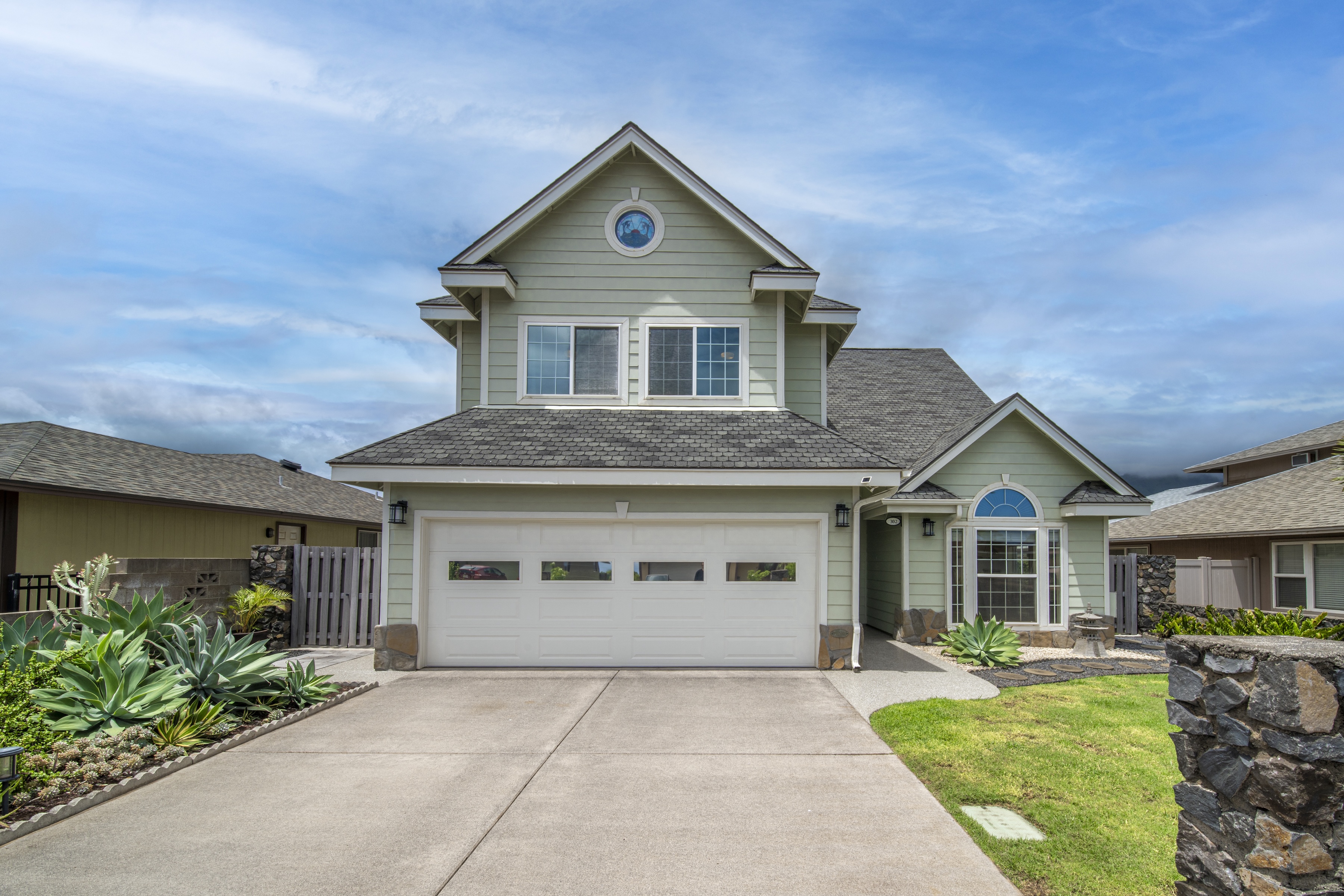  Pride of ownership explains this 4 bedroom 2.5 bath home & backyard - 物件實景