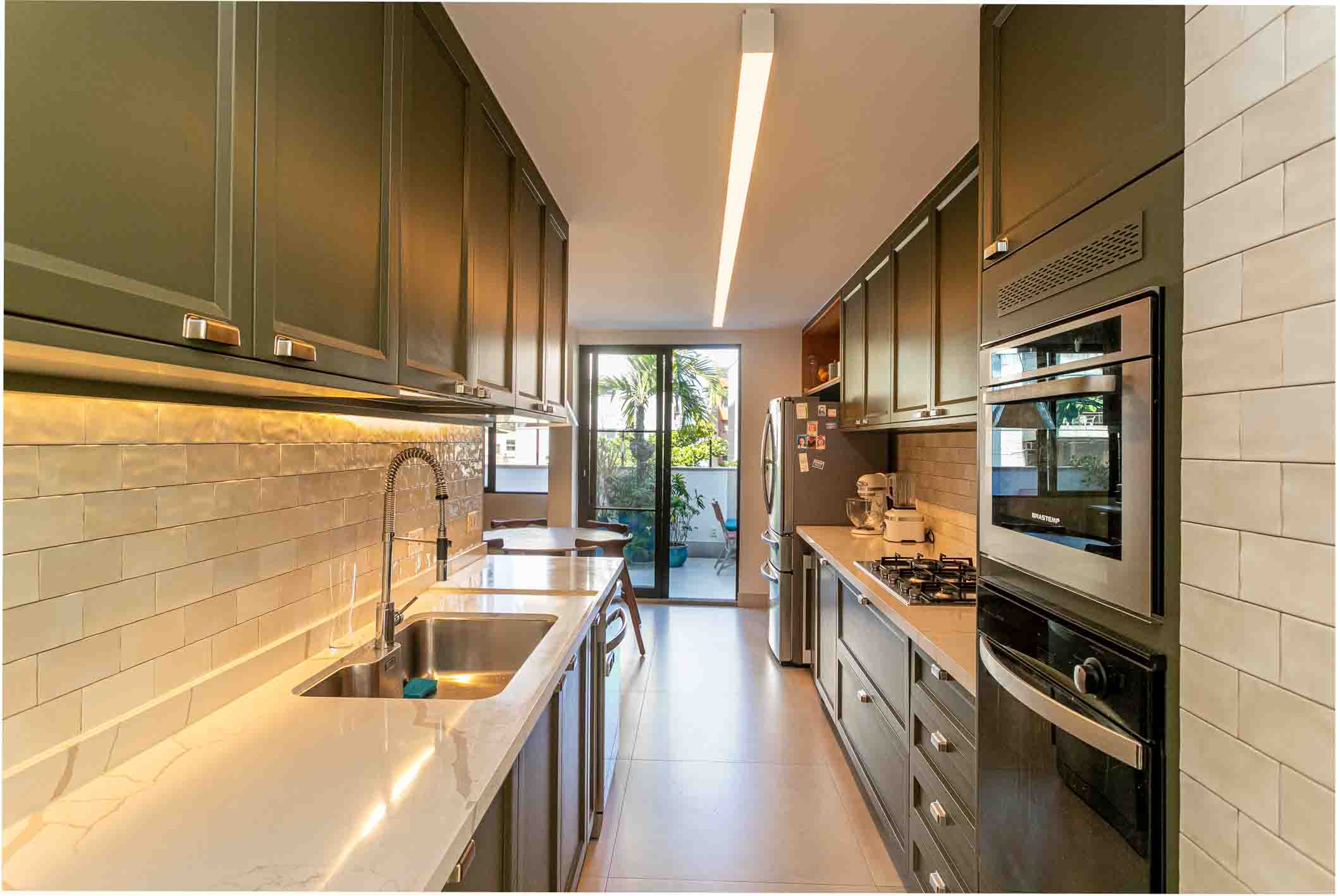  Renovated linear penthouse with terrace and Christ the Redeemer views - 物件實景