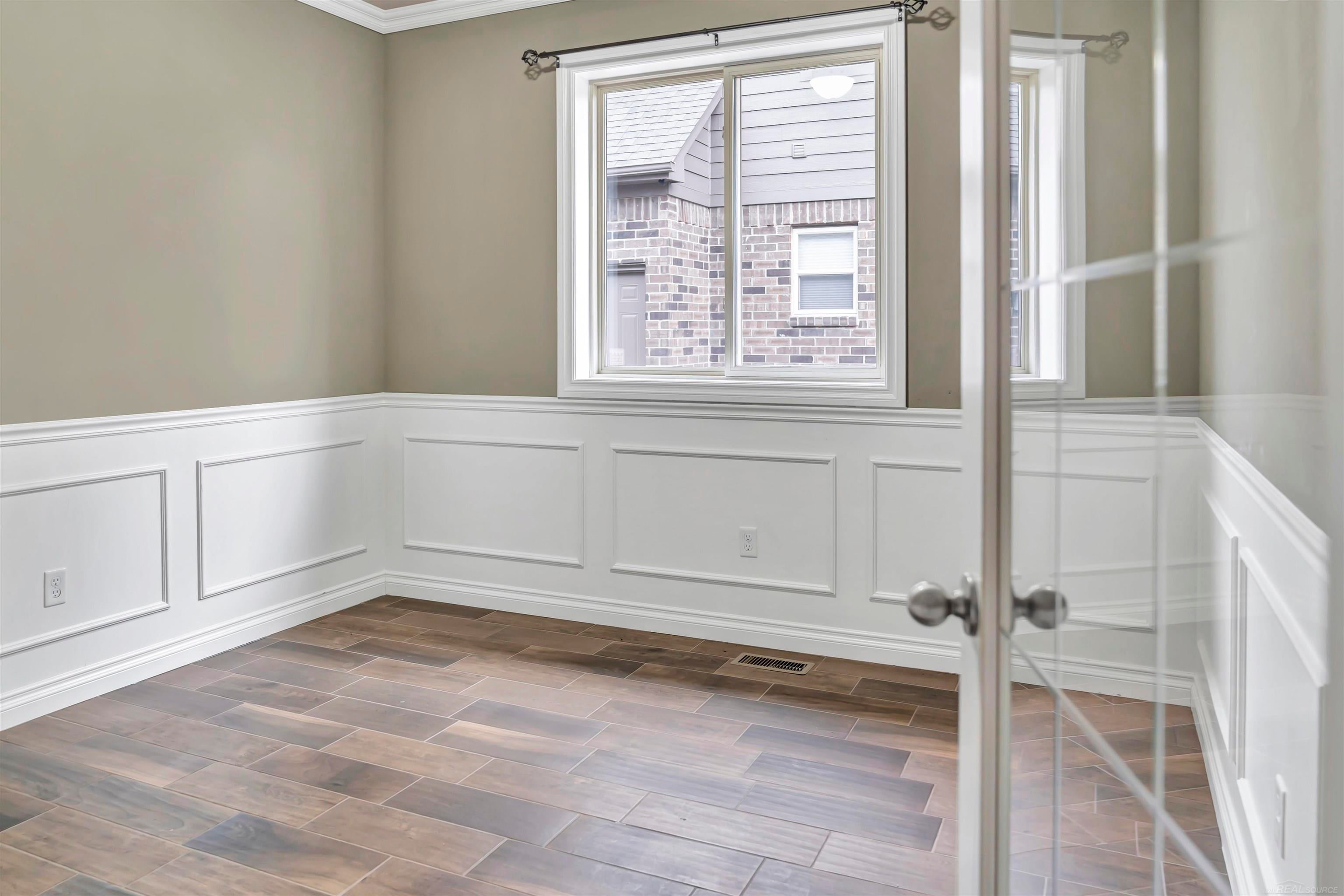 Macomb, Michigan, 48042, United States, 3 Bedrooms Bedrooms, ,3 BathroomsBathrooms,Residential,For Sale,2002873