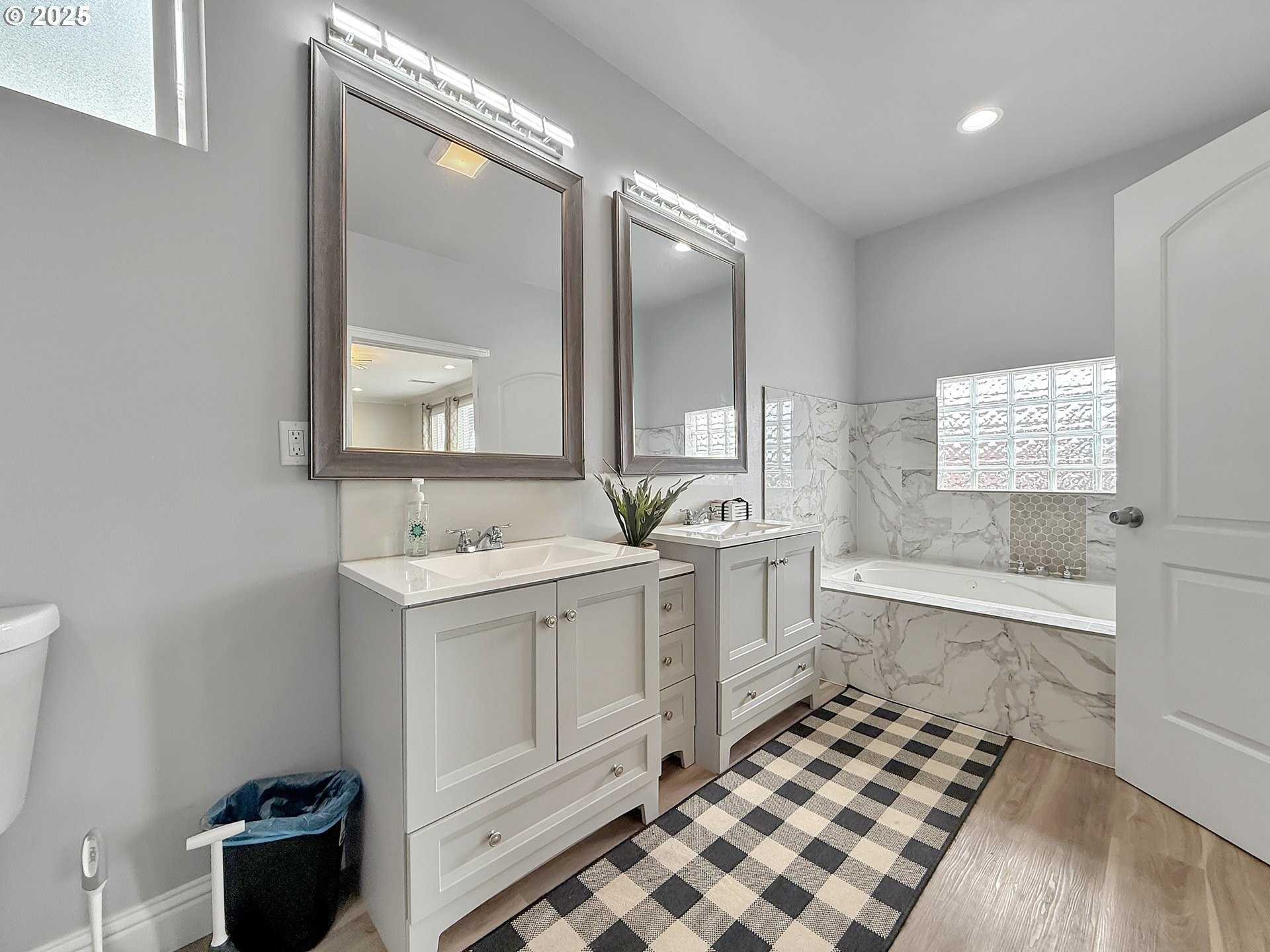 Brookings, Oregon, 97415, United States, 3 Bedrooms Bedrooms, ,3 BathroomsBathrooms,Residential,For Sale,1974762