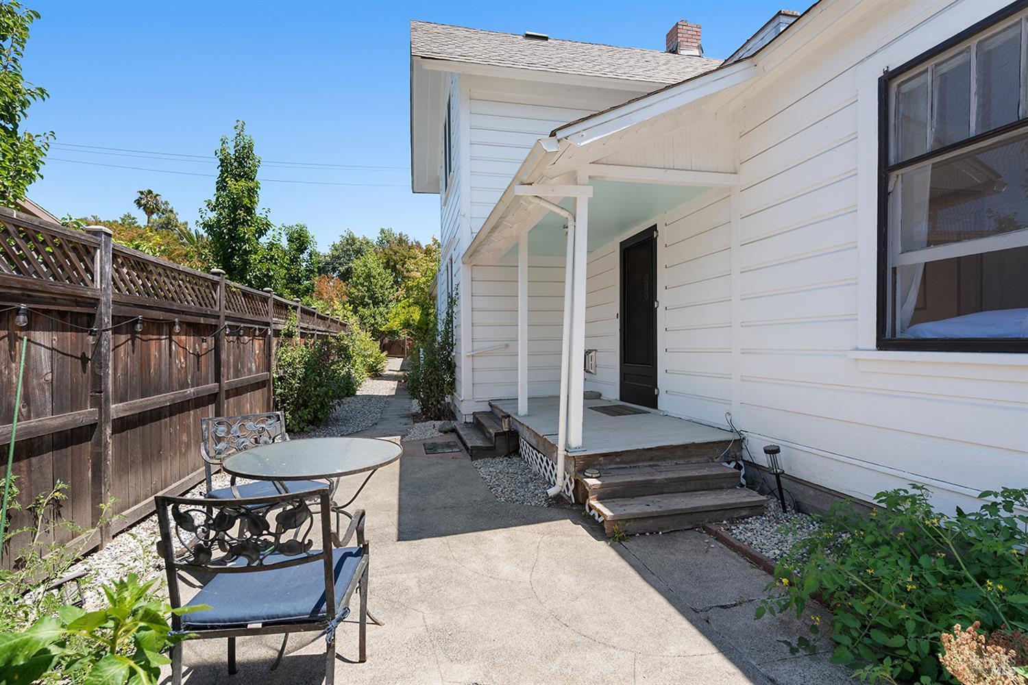 Santa Rosa, California, 95404, United States, 3 Bedrooms Bedrooms, ,3 BathroomsBathrooms,Residential,For Sale,1928881