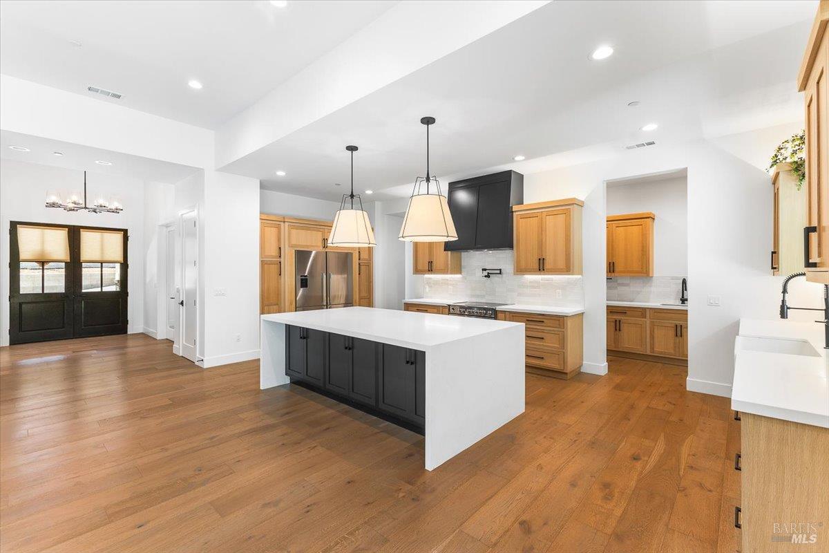 Santa Rosa, California, 95404, United States, 4 Bedrooms Bedrooms, ,4 BathroomsBathrooms,Residential,For Sale,1983418