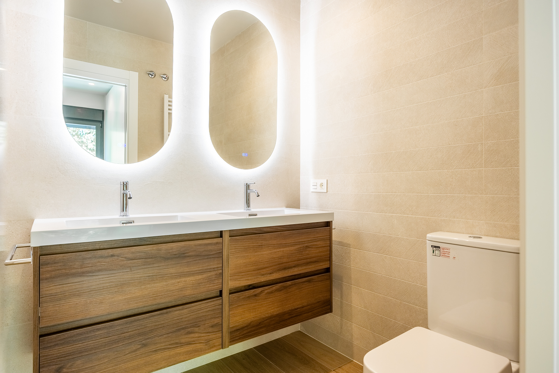  Exclusive duplex with terrace, two parking spaces and storage in Manuel Siurot - 物件實景