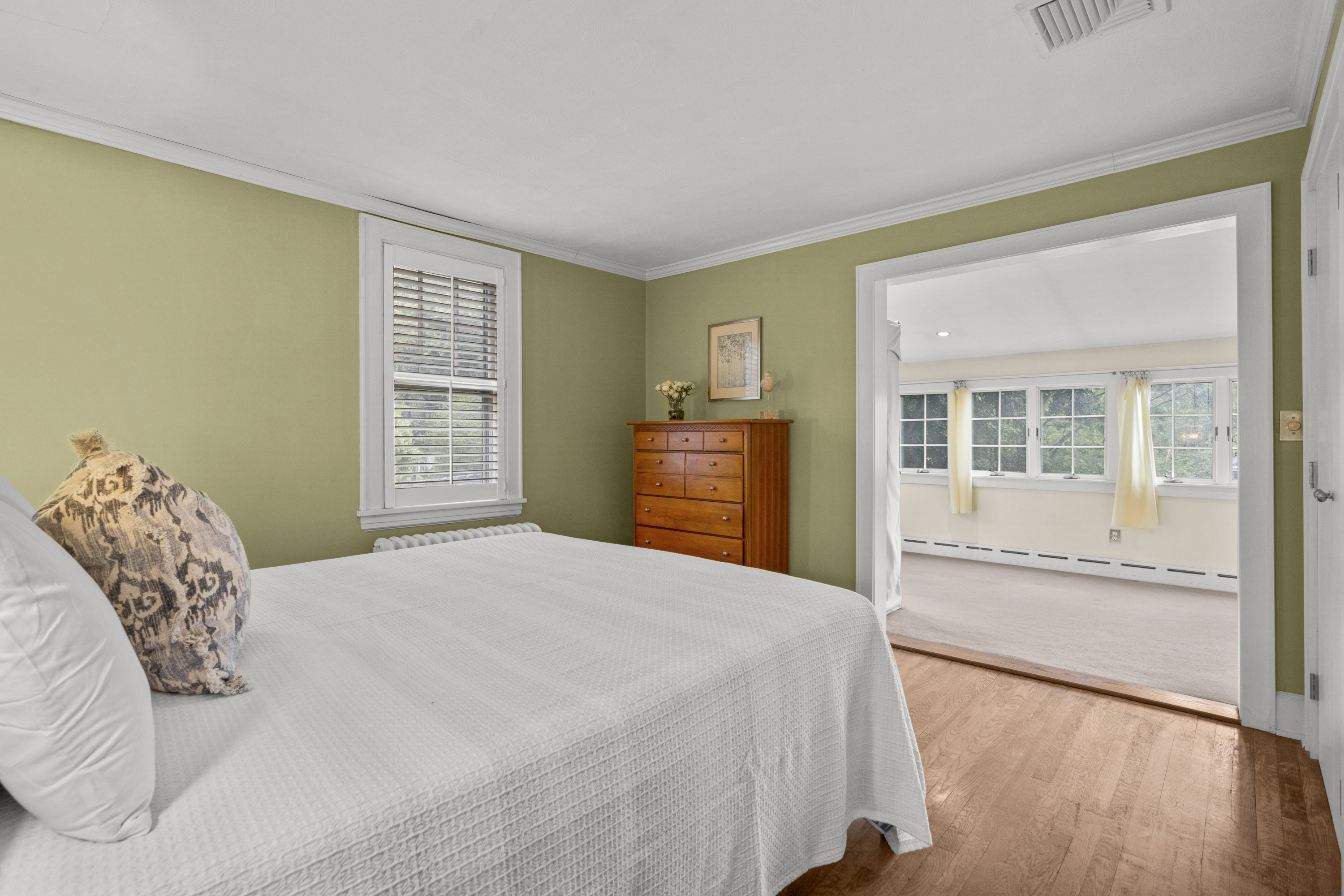  Charming Larchmont Colonial - 物件實景