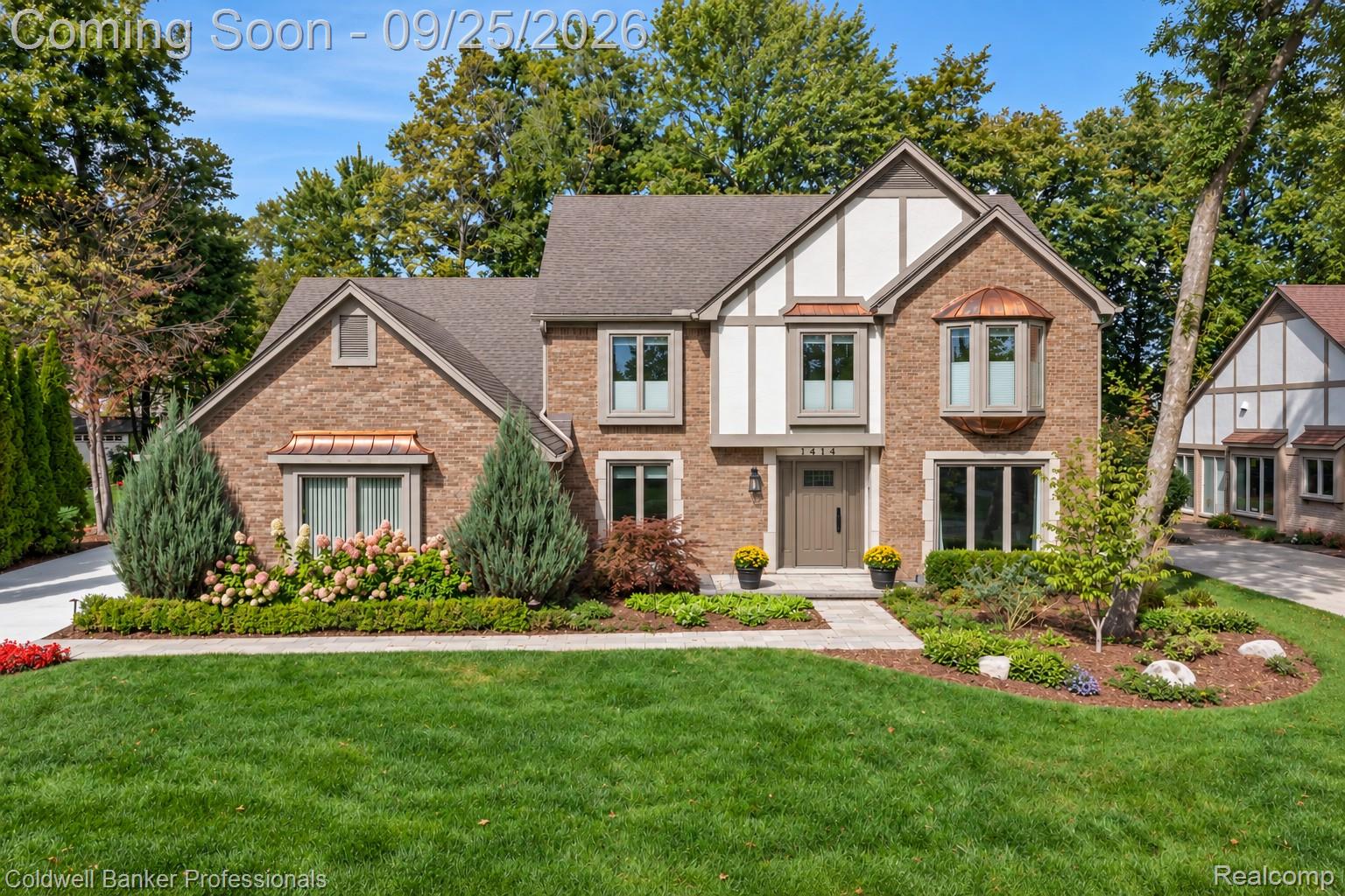 Bradbury Dr, Troy, MI 48098 #1