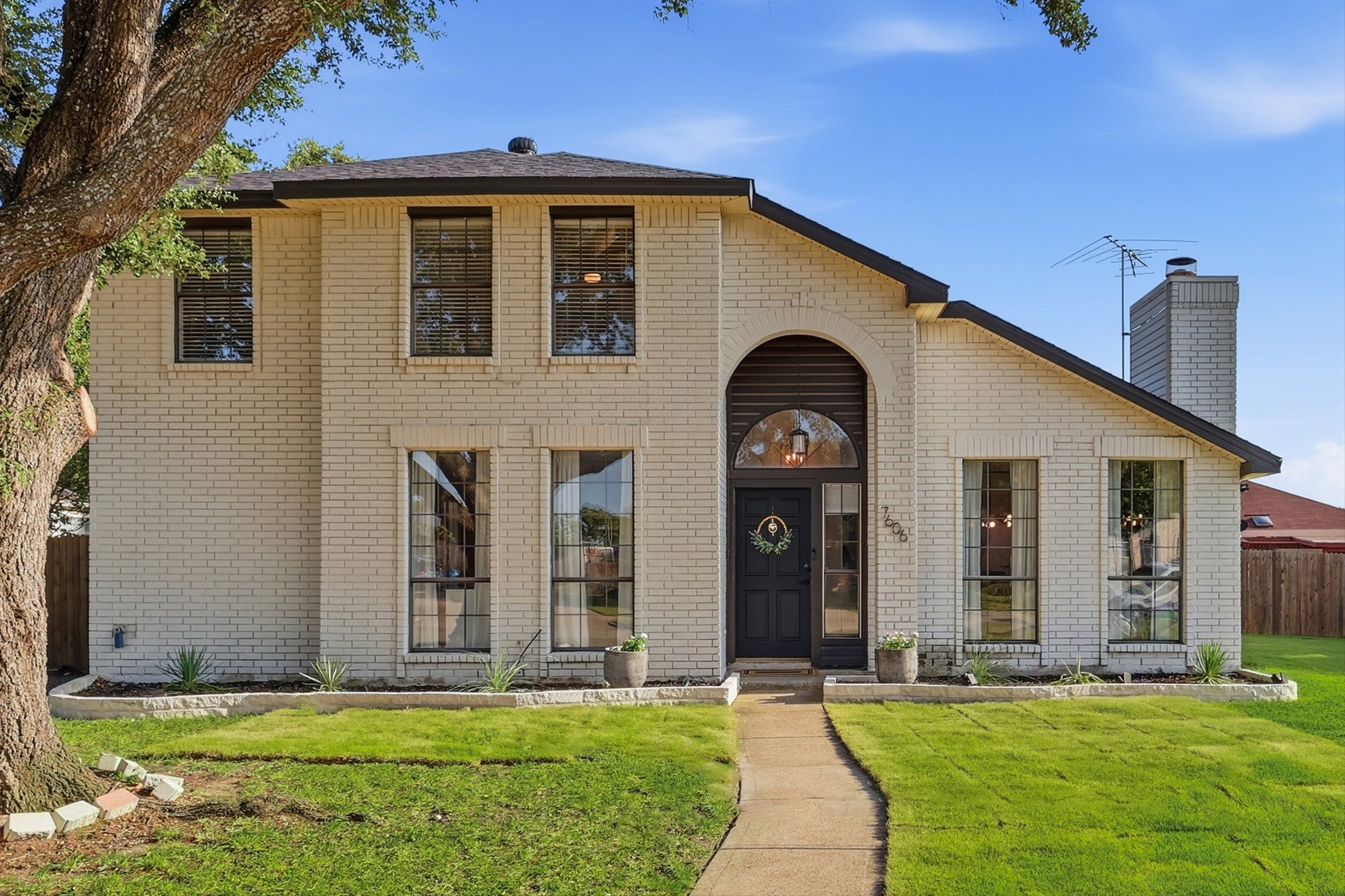  Beautifully Updated in Rowlett with a 2.75% Assumable FHA Loan - 物件實景