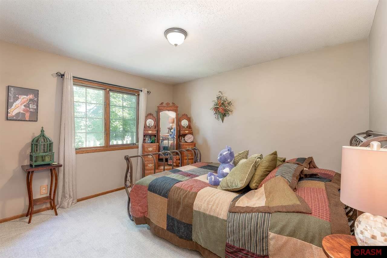 Mankato, Minnesota, 56001, United States, 5 Bedrooms Bedrooms, ,1 BathroomBathrooms,Residential,For Sale,1914135