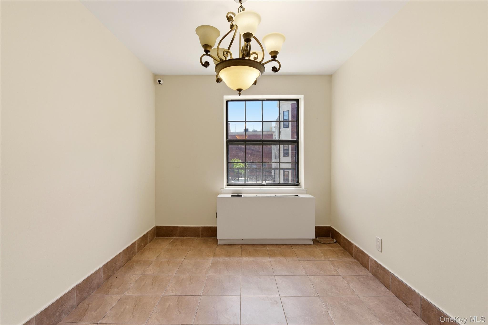  16306 71st Avenue, Fresh Meadows, NY, 11365 - 物件實景