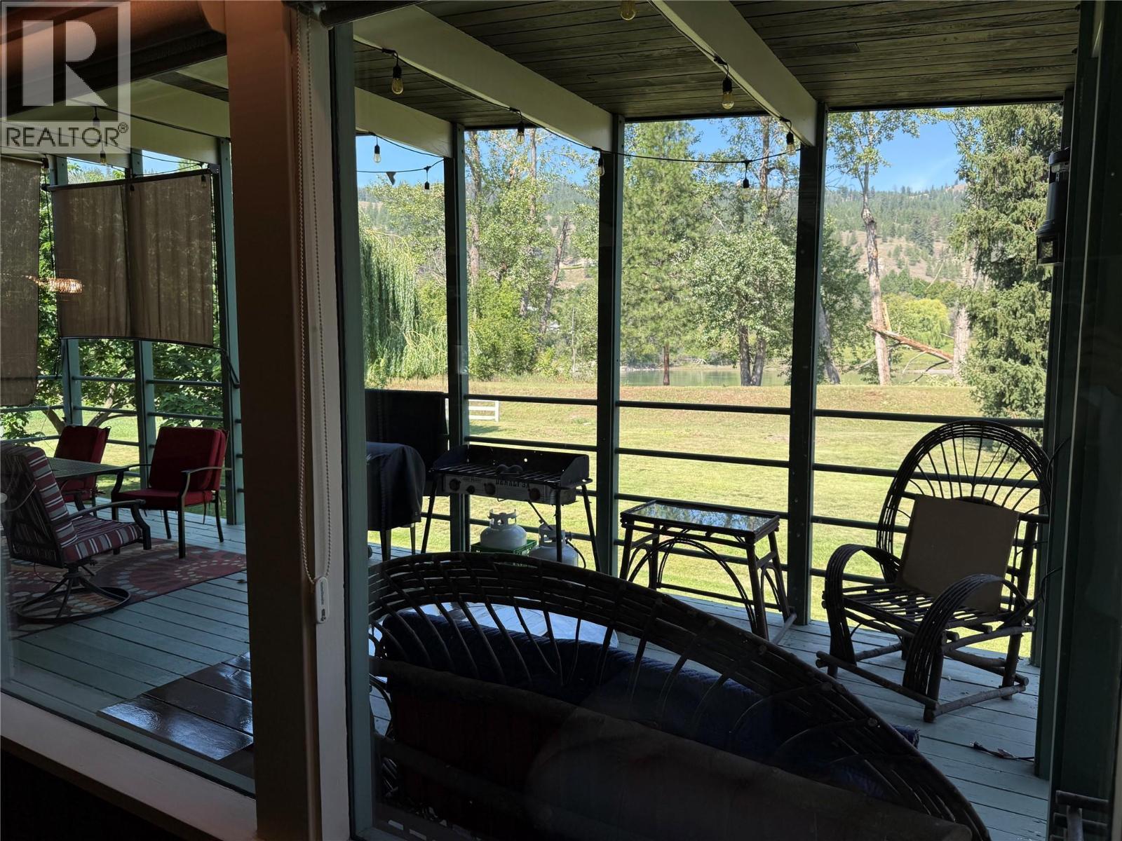 KAMLOOPS, British Columbia, V2H 1M4, CA, 5 Bedrooms Bedrooms, ,2 BathroomsBathrooms,Residential,For Sale,1912088