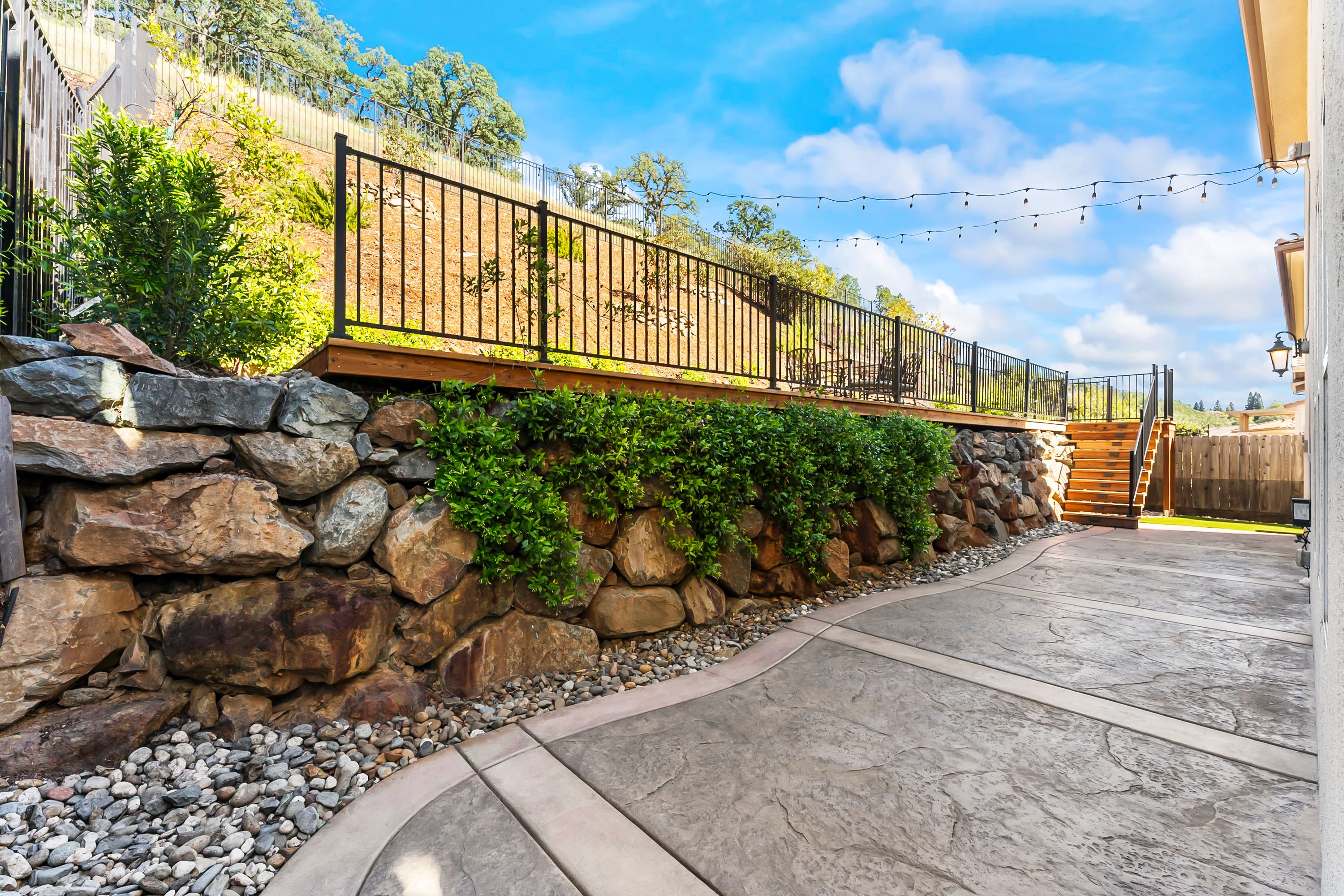  Thoughtful Design Meets Unbeatable El Dorado Hills Location - 物件實景