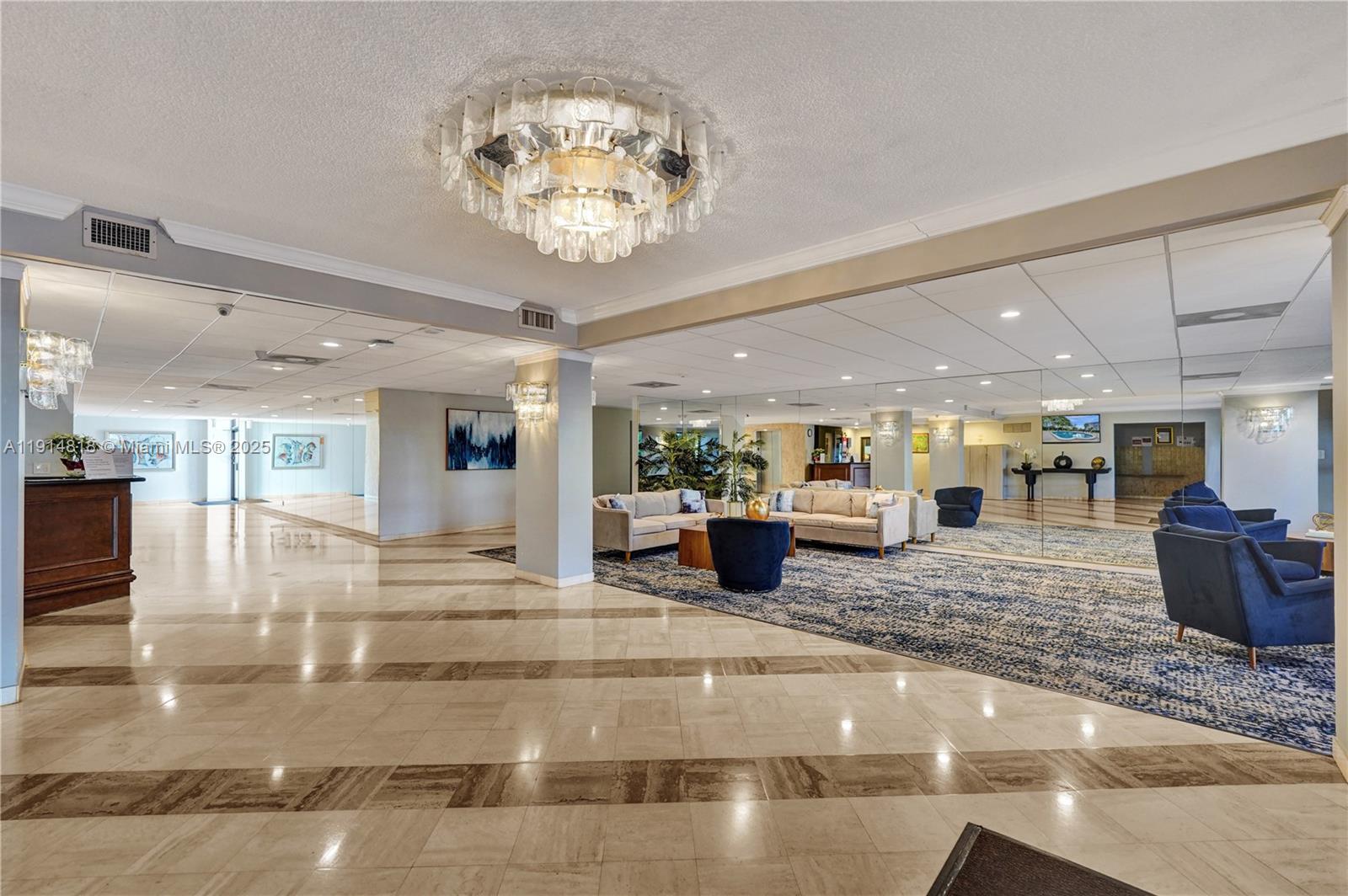 Hollywood, Florida, 33021, United States, 2 Bedrooms Bedrooms, ,3 BathroomsBathrooms,Residential,For Sale,1997464