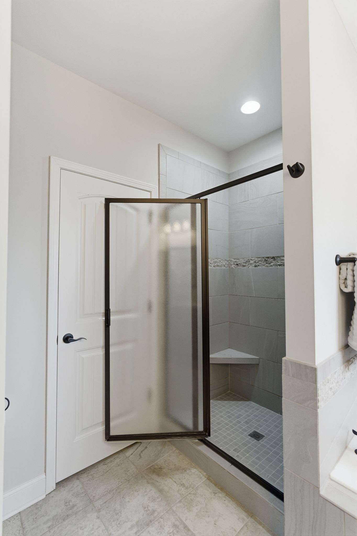  1007 Azalea Ct S, Ashland City, TN, 37015 - 物件實景