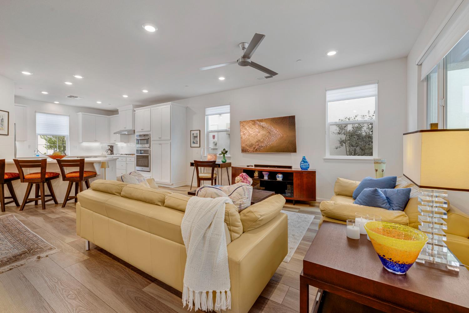 El Dorado Hills, California, 95762, United States, 2 Bedrooms Bedrooms, ,2 BathroomsBathrooms,Residential,For Sale,1950848