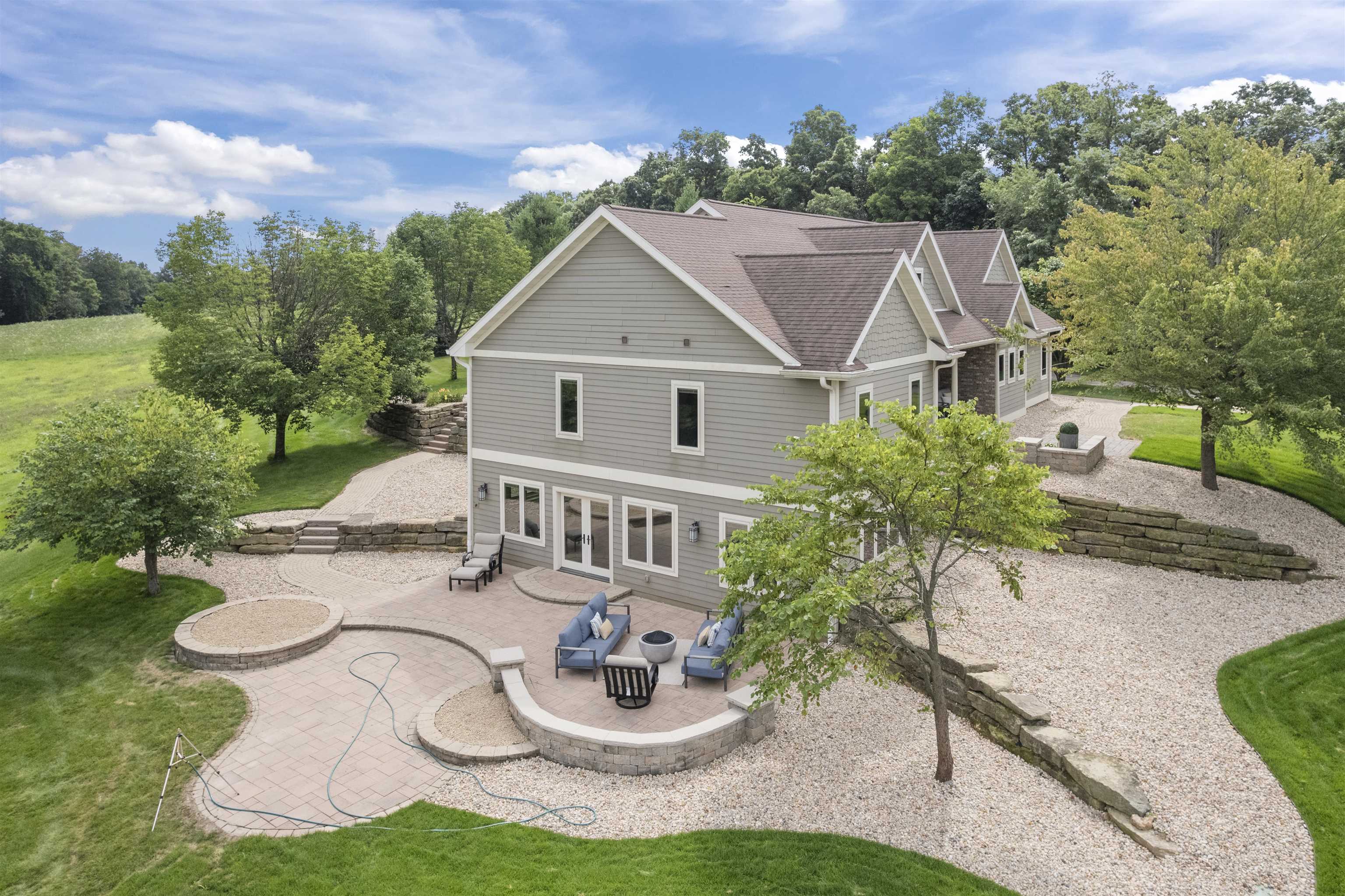 Avoca, Wisconsin, 53506, United States, 3 Bedrooms Bedrooms, ,4 BathroomsBathrooms,Residential,For Sale,1895039