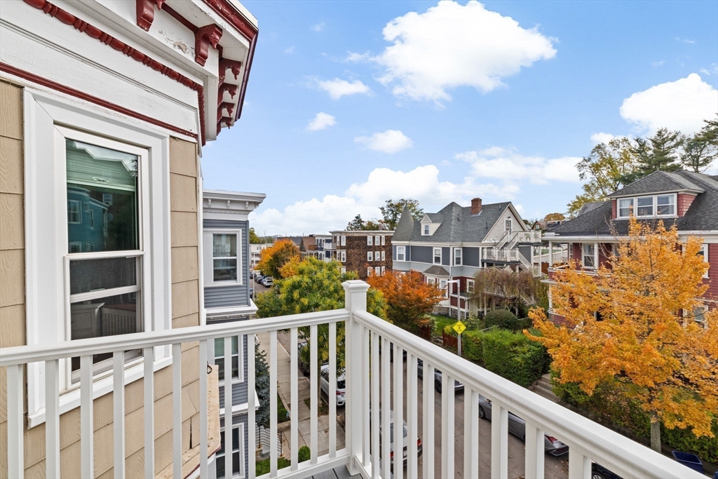 Boston, Massachusetts, 02122, United States, 3 Bedrooms Bedrooms, ,1 BathroomBathrooms,Residential,For Sale,2000785