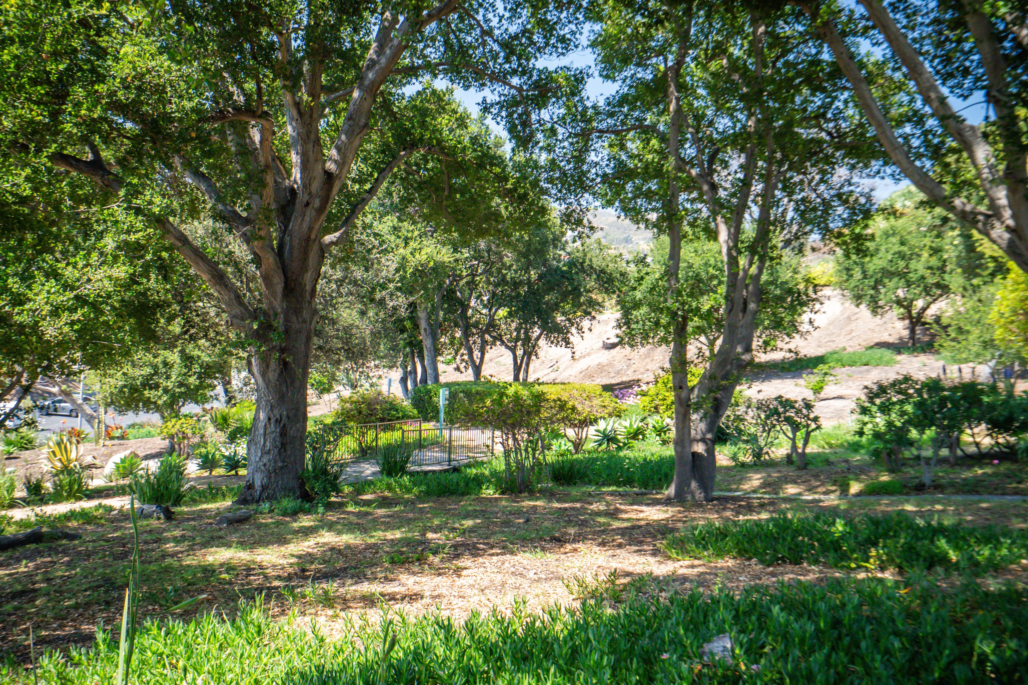  17352 W Sunset Blvd - 物件實景