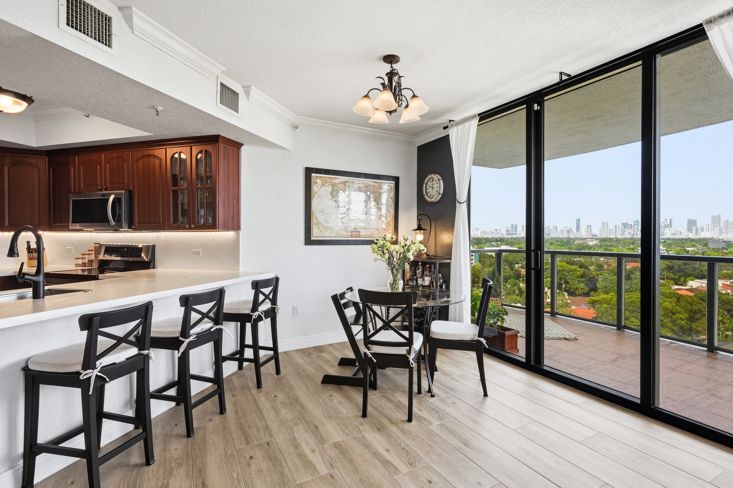  2301 SW 27th Ave, Miami, FL, 33145 - 物件實景
