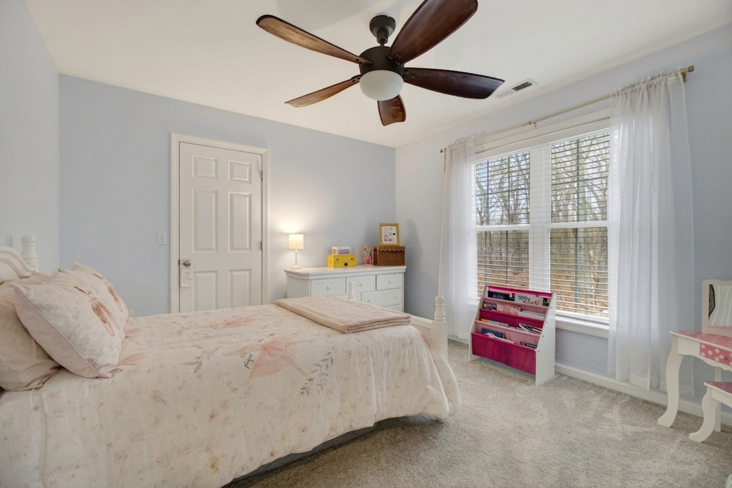  Stylish Cape  Home Offers a Charming Open Concept - 物件實景