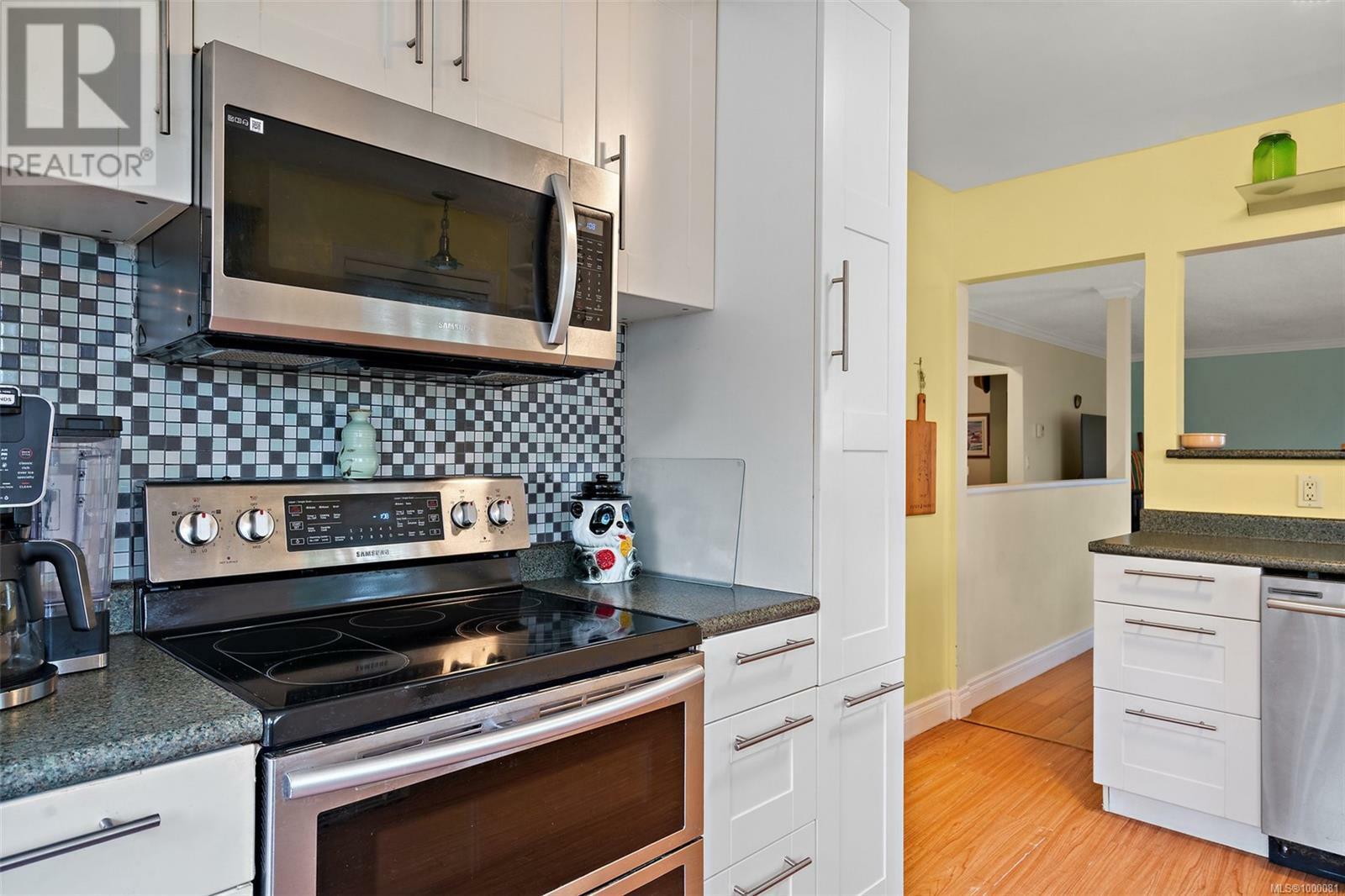 SOOKE, British Columbia, V9Z 0N5, CA, 5 Bedrooms Bedrooms, ,2 BathroomsBathrooms,Residential,For Sale,1874299