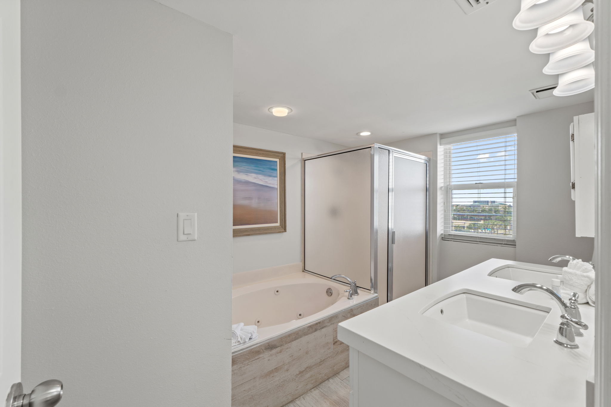 Destin, Florida, 32541, United States, 2 Bedrooms Bedrooms, ,2 BathroomsBathrooms,Residential,For Sale,1995378