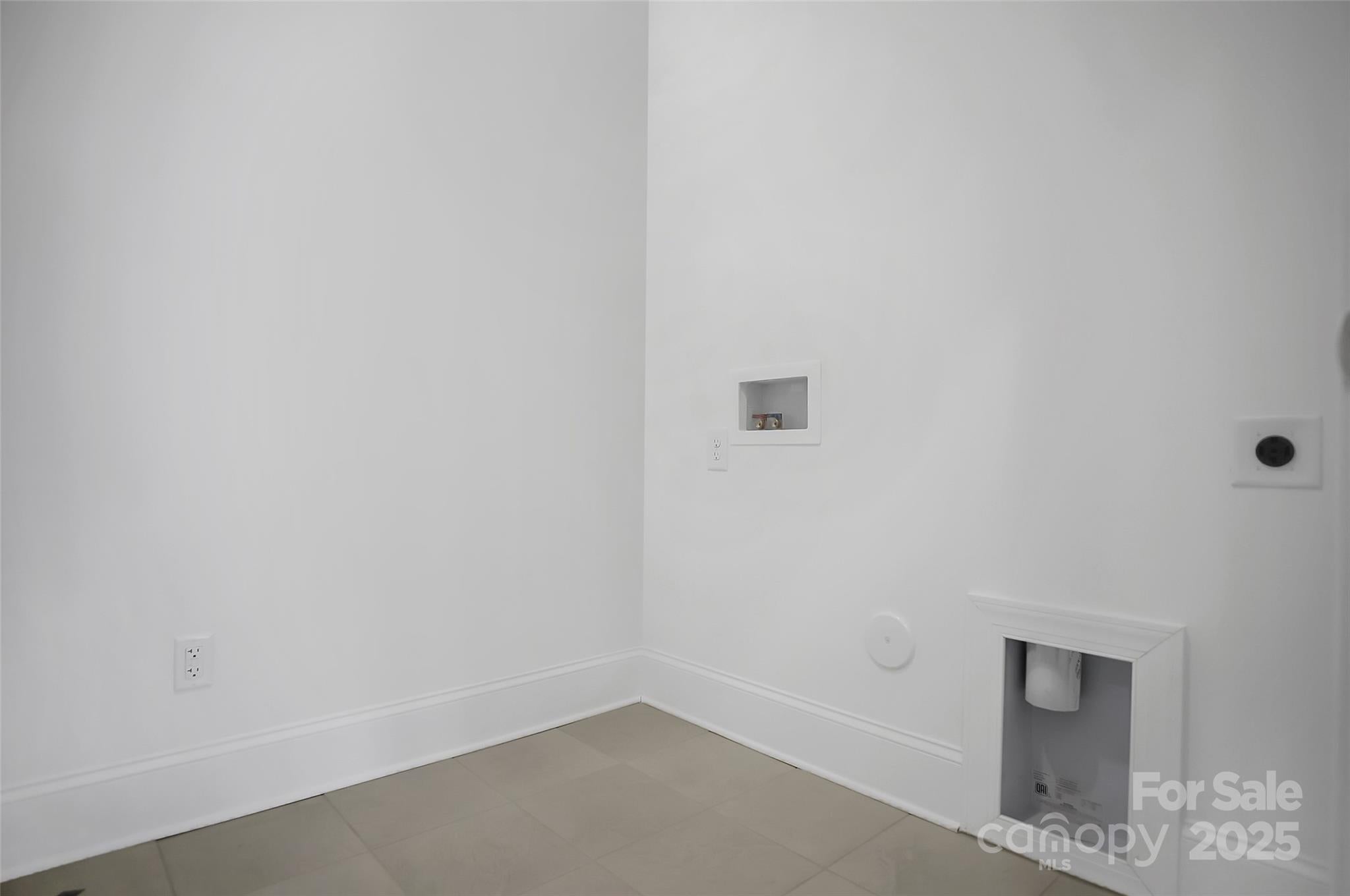 Gastonia, North Carolina, 28056, United States, 2 Bedrooms Bedrooms, ,2 BathroomsBathrooms,Residential,For Sale,1752395