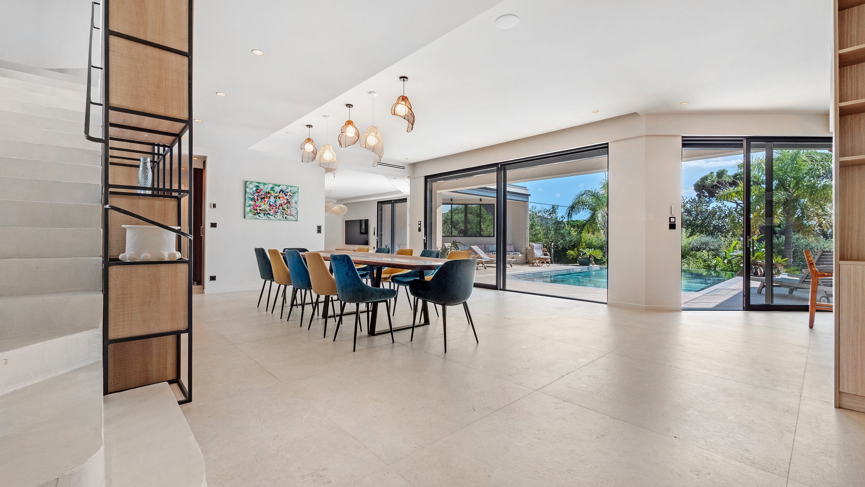  Exceptional contemporary villa for sale in Sainte-Maxime: 440 sqm, 5 bedrooms, … - 物件實景