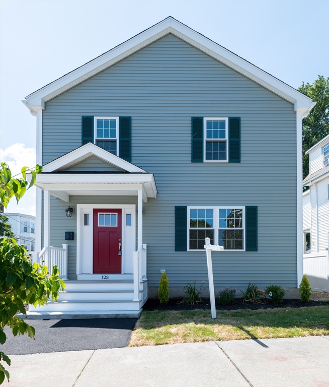 Lynn, Massachusetts, 01905, United States, 3 Bedrooms Bedrooms, ,2 BathroomsBathrooms,Residential,For Sale,1909147