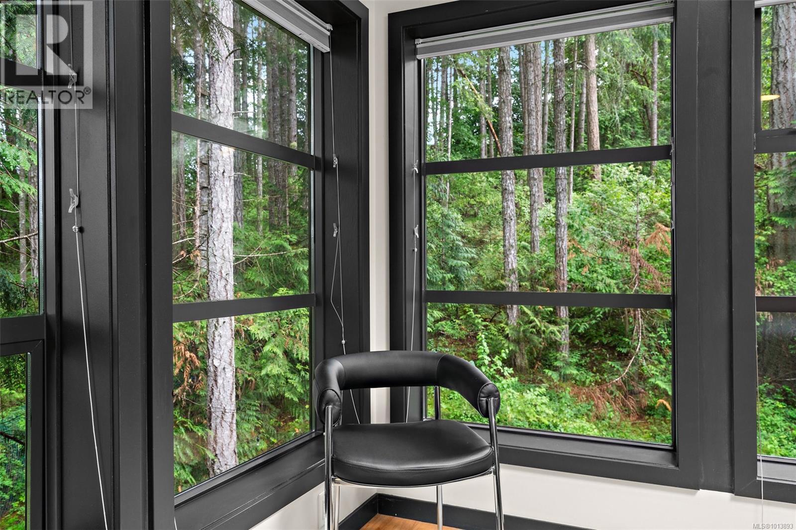 NORTH SAANICH, British Columbia, V8L 5K1, CA, 3 Bedrooms Bedrooms, ,3 BathroomsBathrooms,Residential,For Sale,1951213