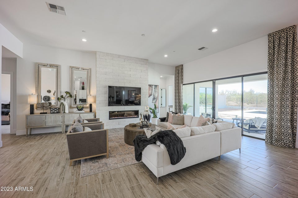 2823 W Desert Hills Dr, Phoenix, Arizona, 85086, United States, 4 Bedrooms Bedrooms, ,4 BathroomsBathrooms,Residential,For Sale,2823 W Desert Hills Dr,1294609