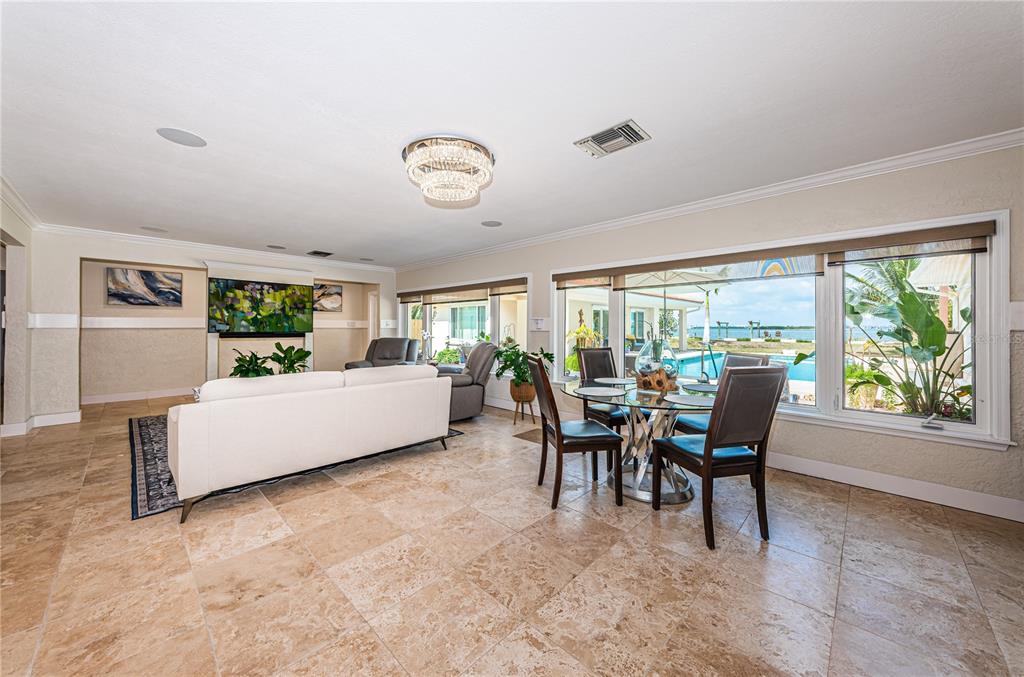 St Petersburg, Florida, 33710, United States, 4 Bedrooms Bedrooms, ,4 BathroomsBathrooms,Residential,For Sale,1826859