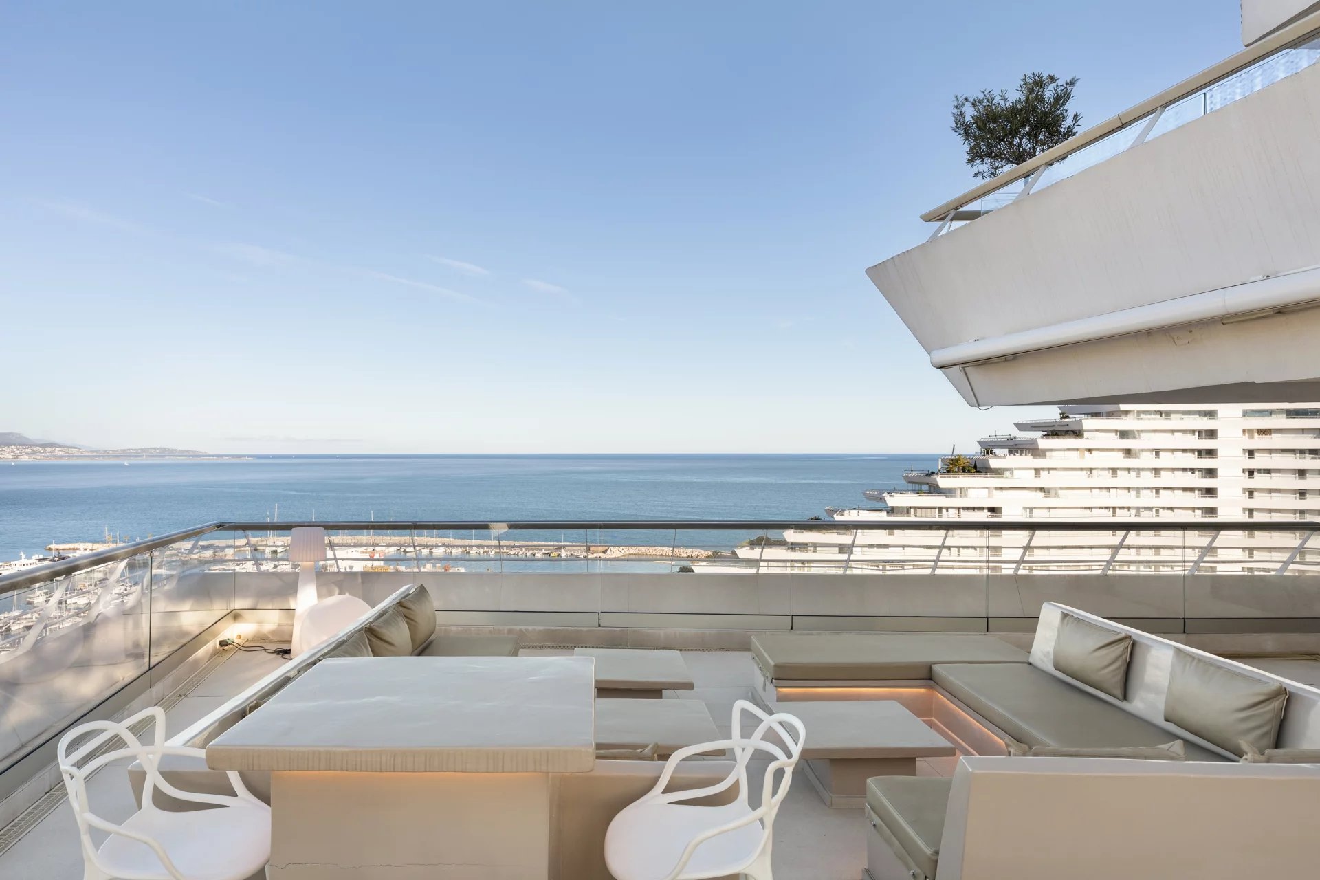 Villeneuve-Loubet, Provence-Alpes-Côte d’Azur, 06270, FR, 5 Bedrooms Bedrooms, ,1 BathroomBathrooms,Residential,For Sale,1482614