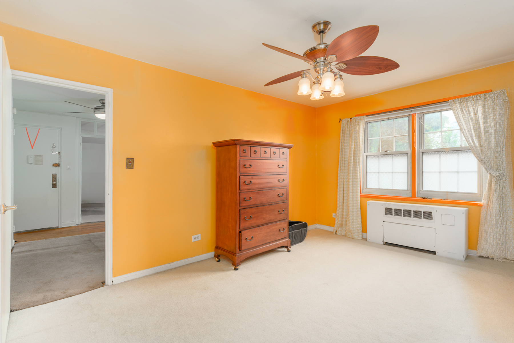  ?BRIGHT LARGE ONE BEDROOM CO-OP IN FOREST HILLS GARDENS? - 物件實景