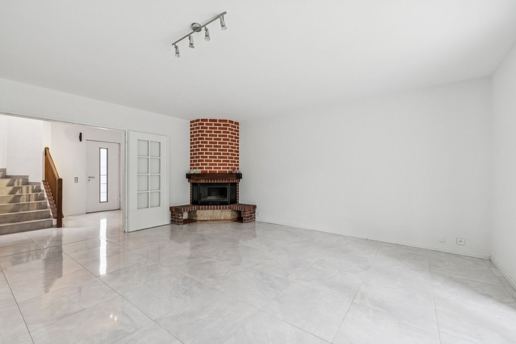  Renovated family villa in Commugny with independent studio apartment - 物件實景
