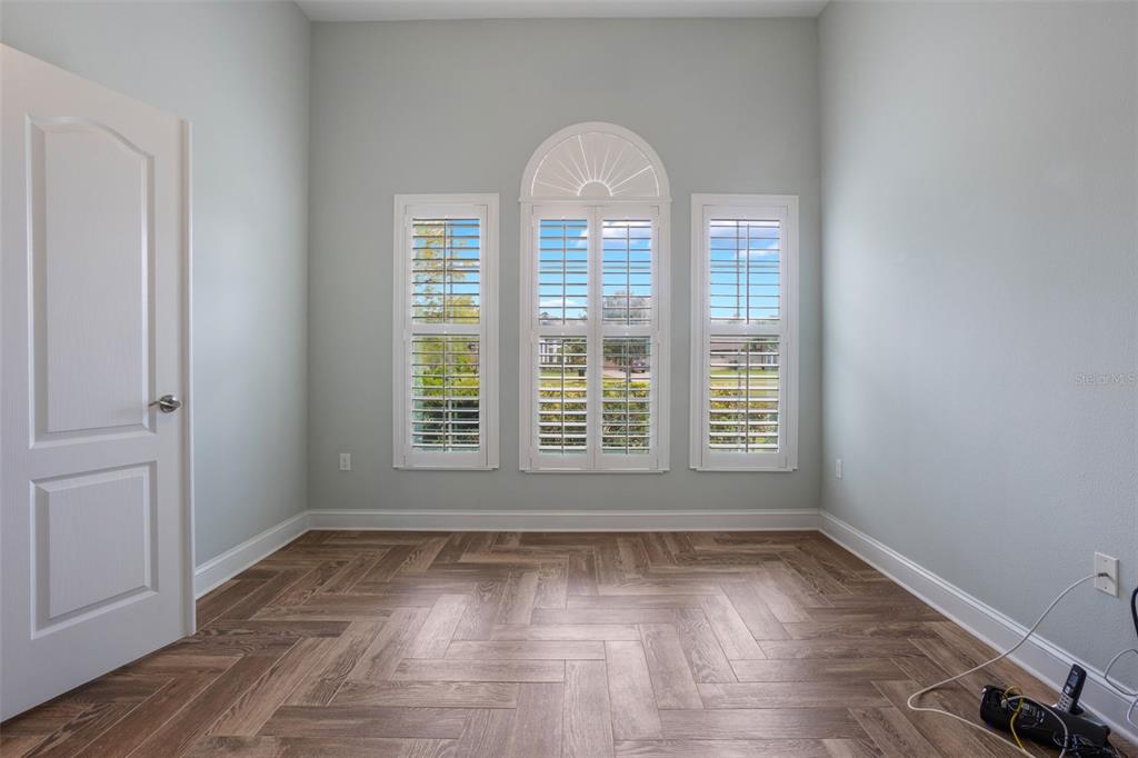 Orlando, Florida, 32820, United States, 4 Bedrooms Bedrooms, ,3 BathroomsBathrooms,Residential,For Sale,1876039