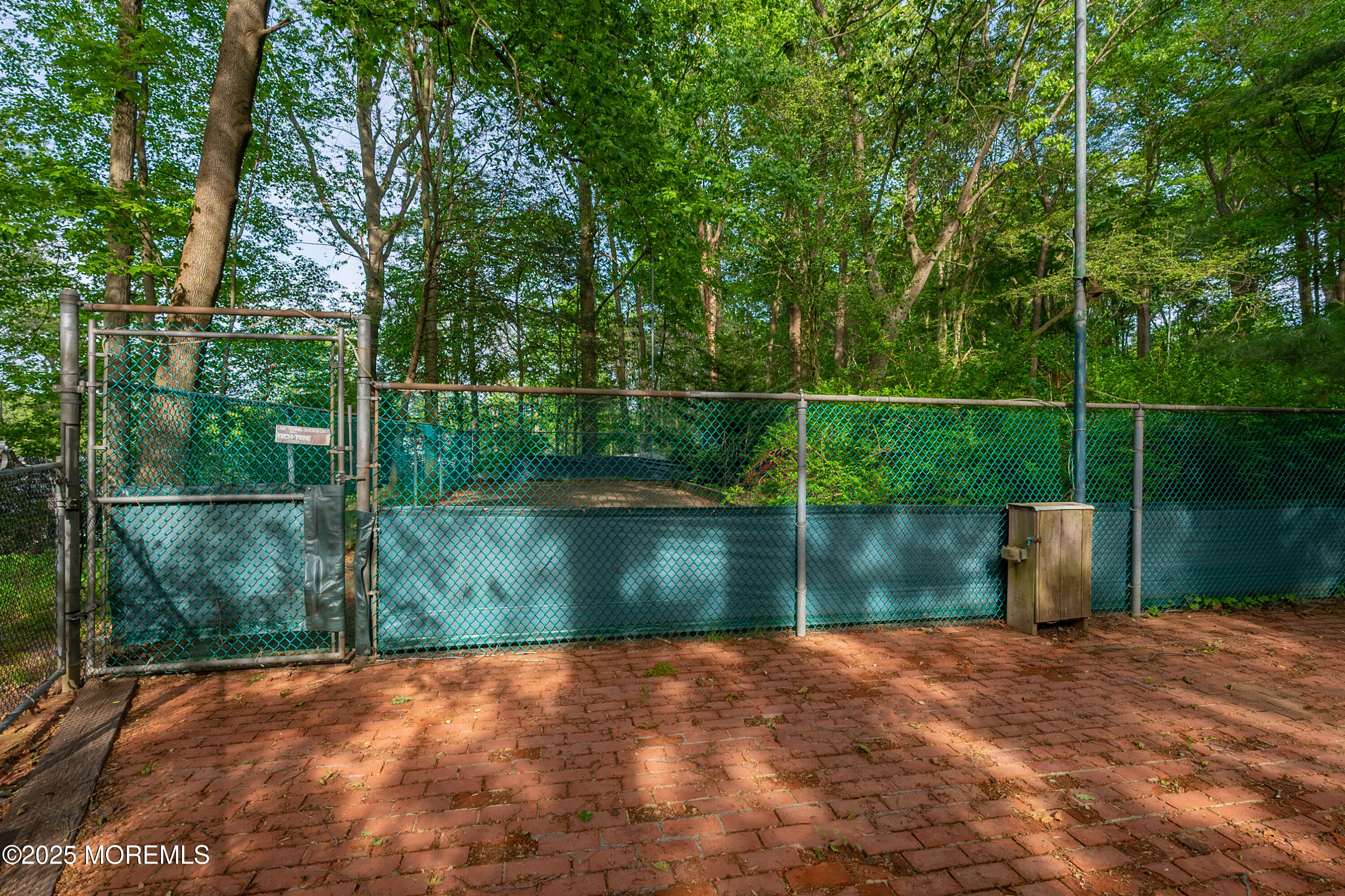 Middletown, New Jersey, 07748, United States, 5 Bedrooms Bedrooms, ,5 BathroomsBathrooms,Residential,For Sale,1904481