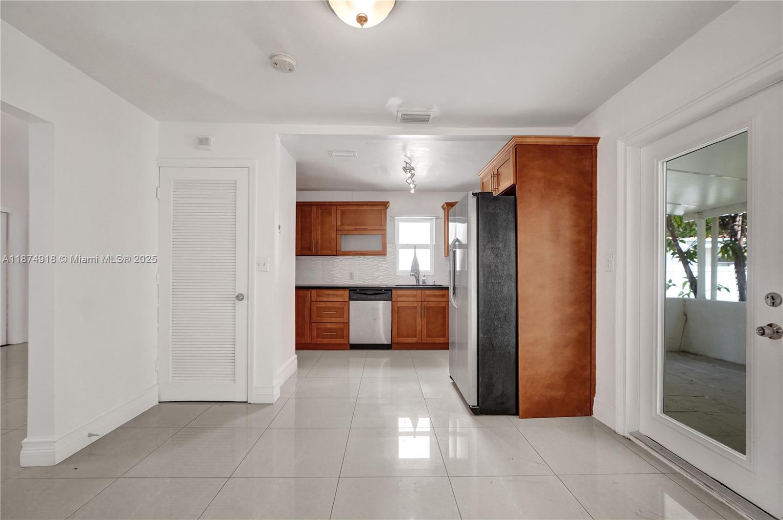 Miami, Florida, 33138, United States, 3 Bedrooms Bedrooms, ,2 BathroomsBathrooms,Residential,For Sale,1947884