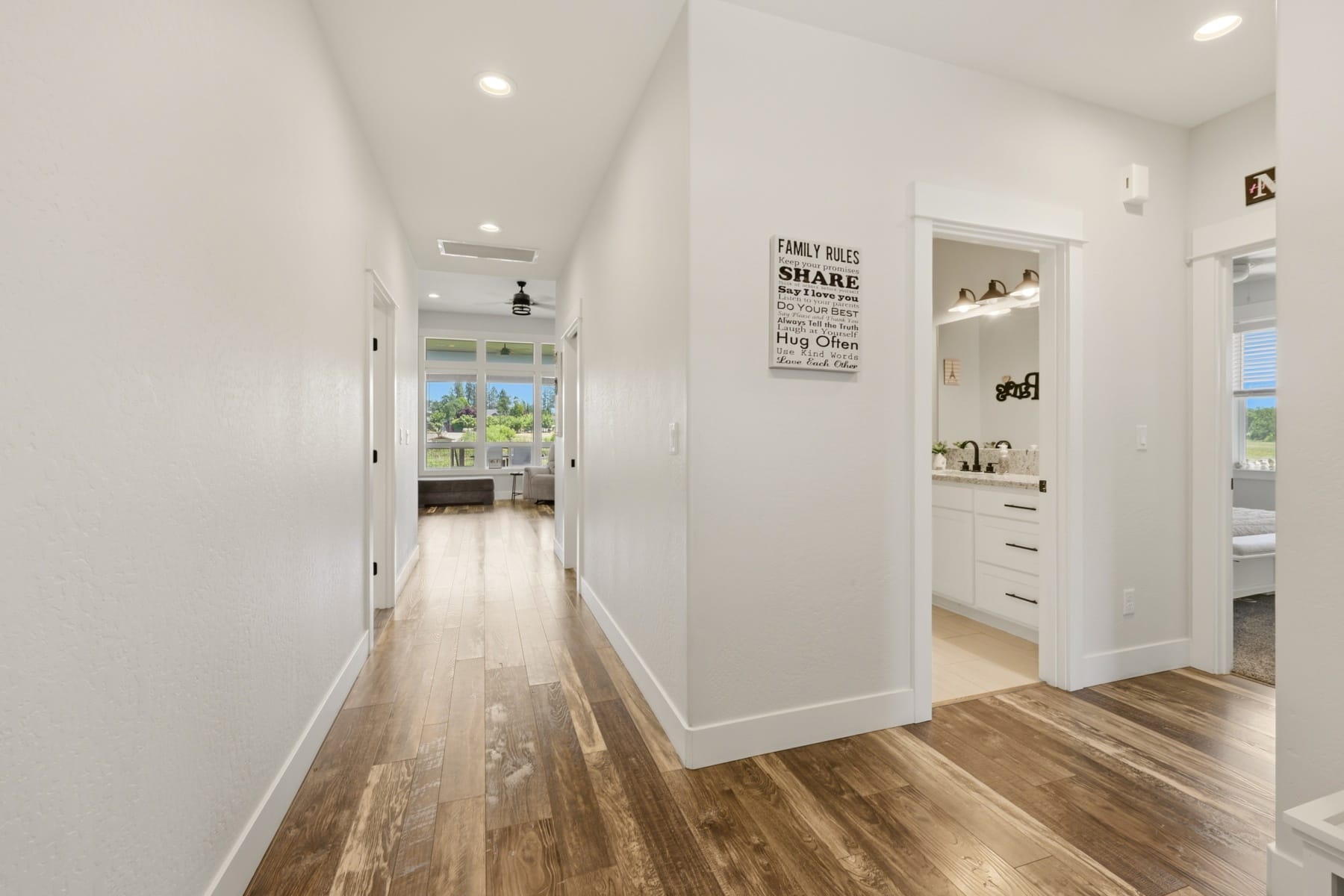  37 Terra Linda Court Eagle Point, OR 97524 - 物件實景