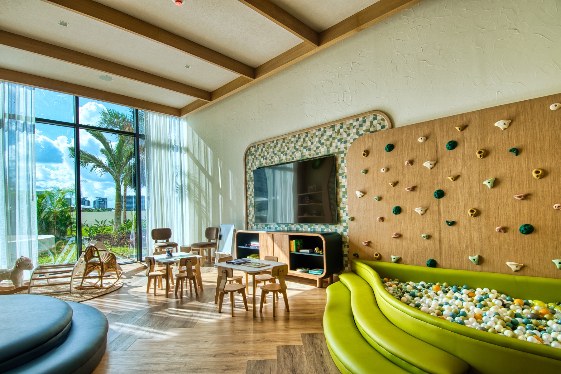  Oceanfront SLS Residences - 物件實景