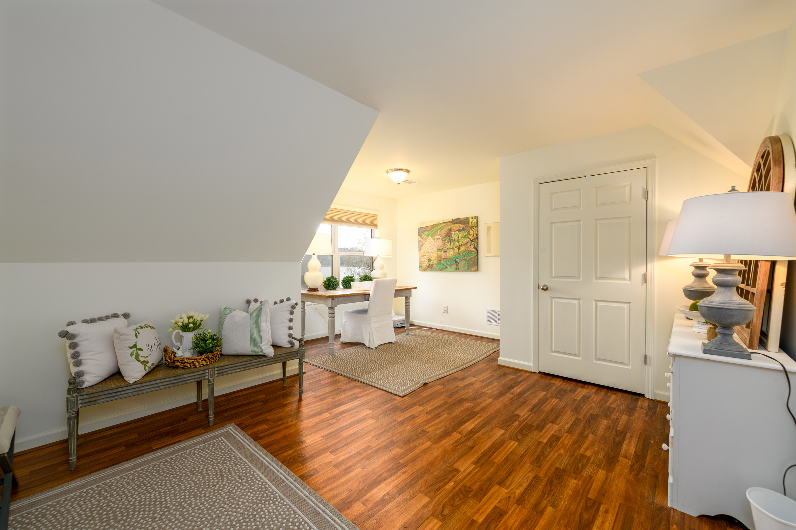  Lakefront Estate with Private Dock, Guest Home and Pool - 物件實景