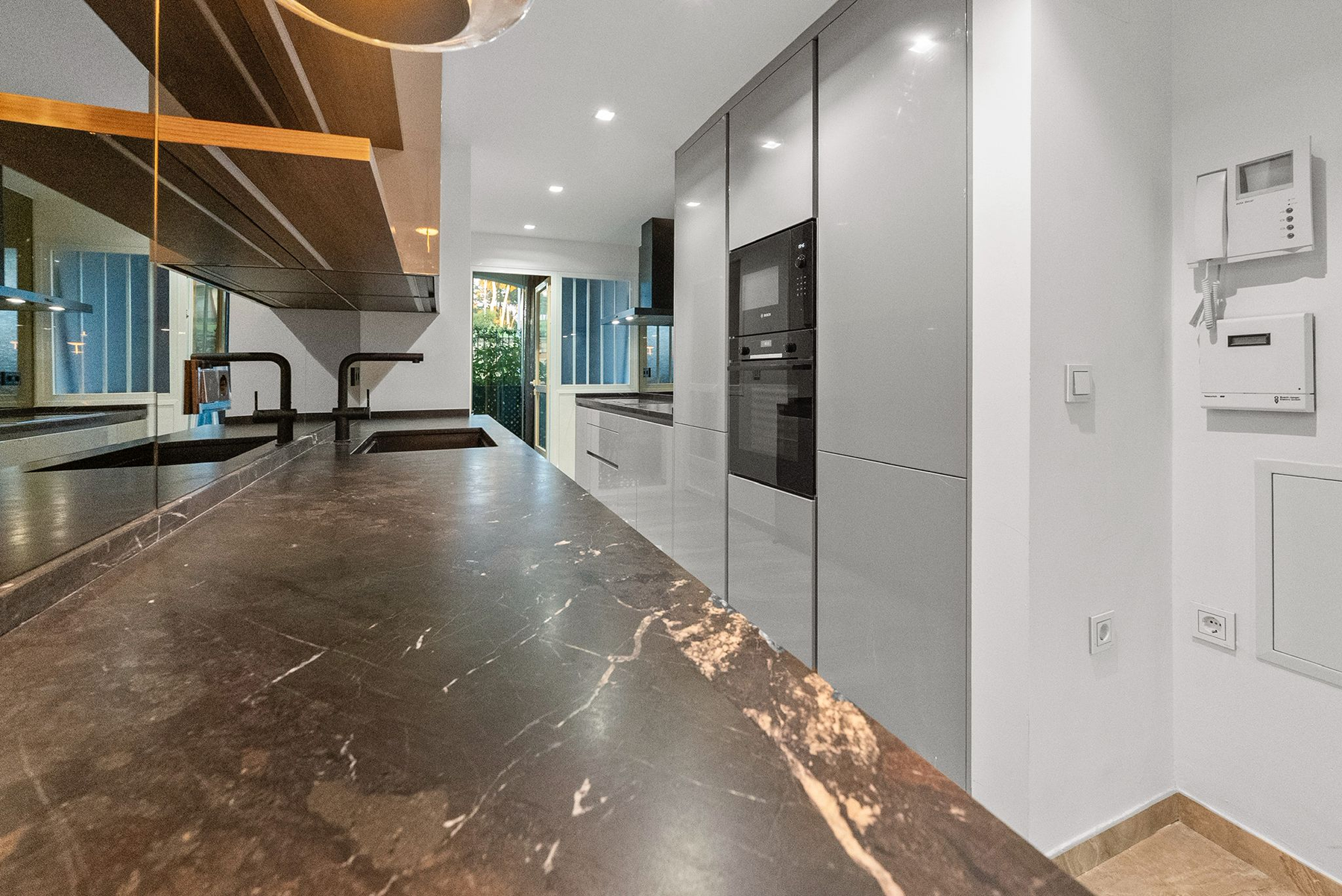  Renovated ground floor apartment in Balcón de Puente Romano, Marbella - 物件實景