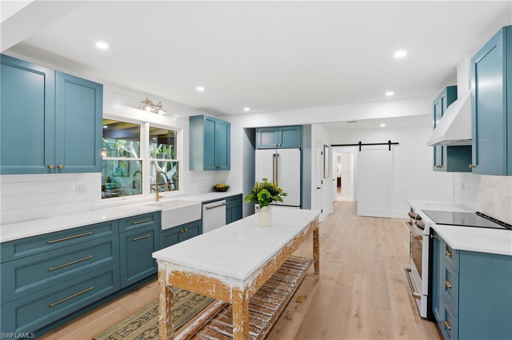 Naples, Florida, 34109, United States, 4 Bedrooms Bedrooms, ,4 BathroomsBathrooms,Residential,For Sale,1998540