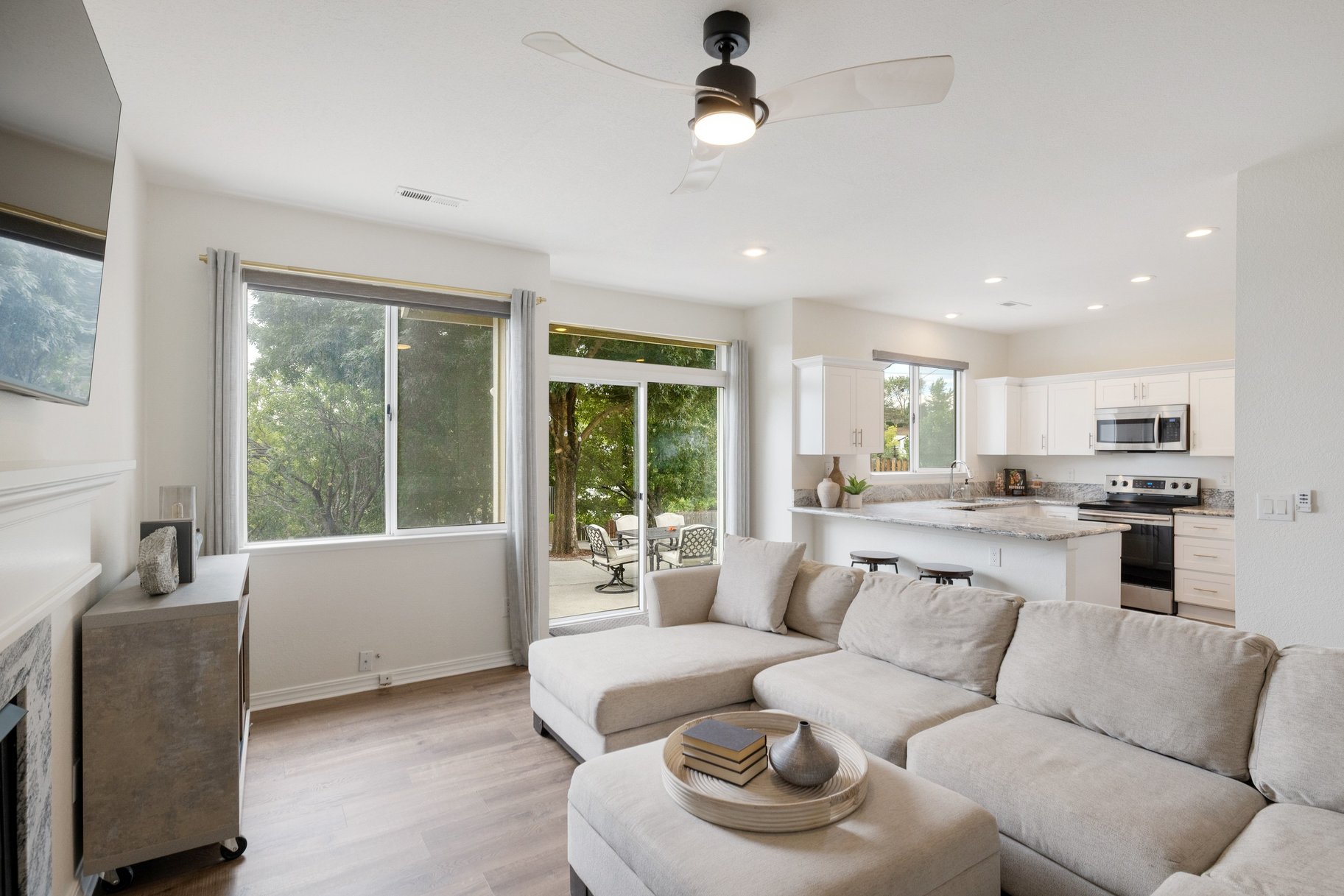  Beautifully renovated home offering warmth and serene living - 物件實景