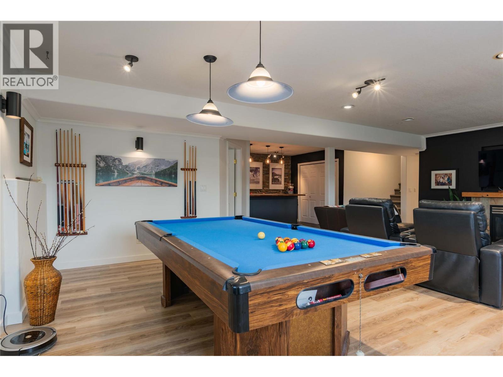 CASTLEGAR, British Columbia, V1N 3Z1, CA, 5 Bedrooms Bedrooms, ,3 BathroomsBathrooms,Residential,For Sale,1918005