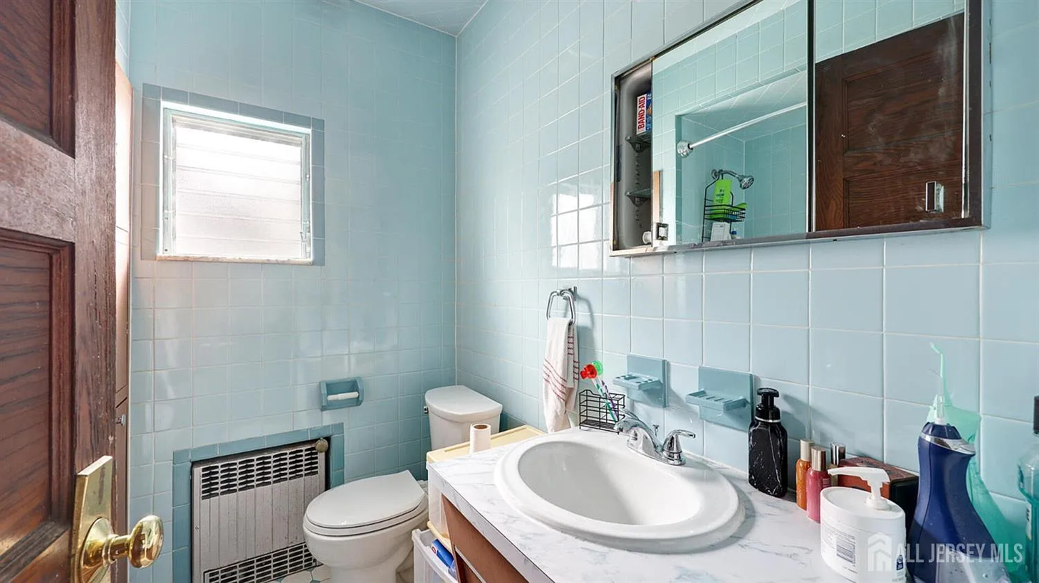 Highland Park, New Jersey, 08904, United States, 6 Bedrooms Bedrooms, ,2 BathroomsBathrooms,Residential,For Sale,1888077