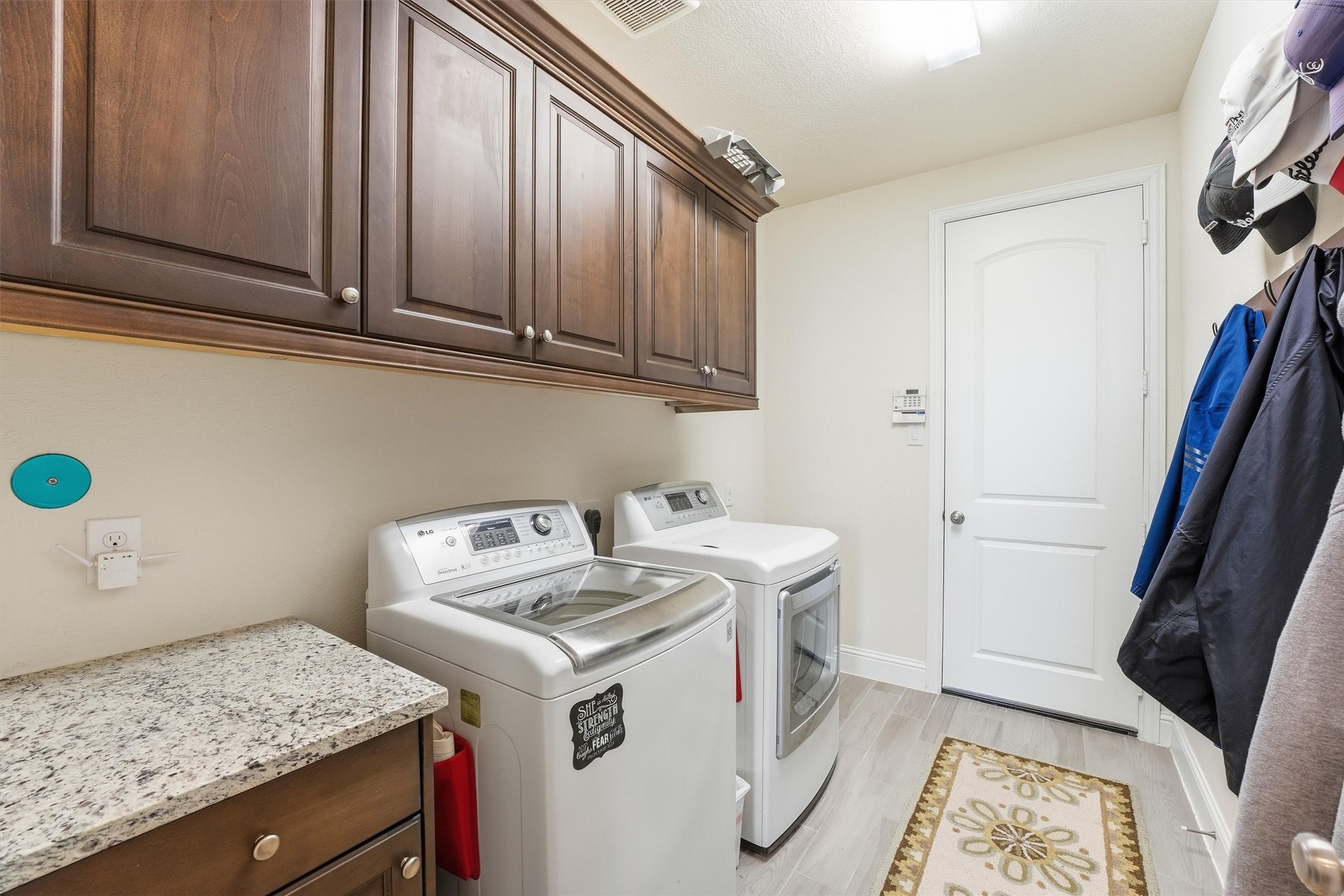  9307 Providence Bend Lane - 物件實景