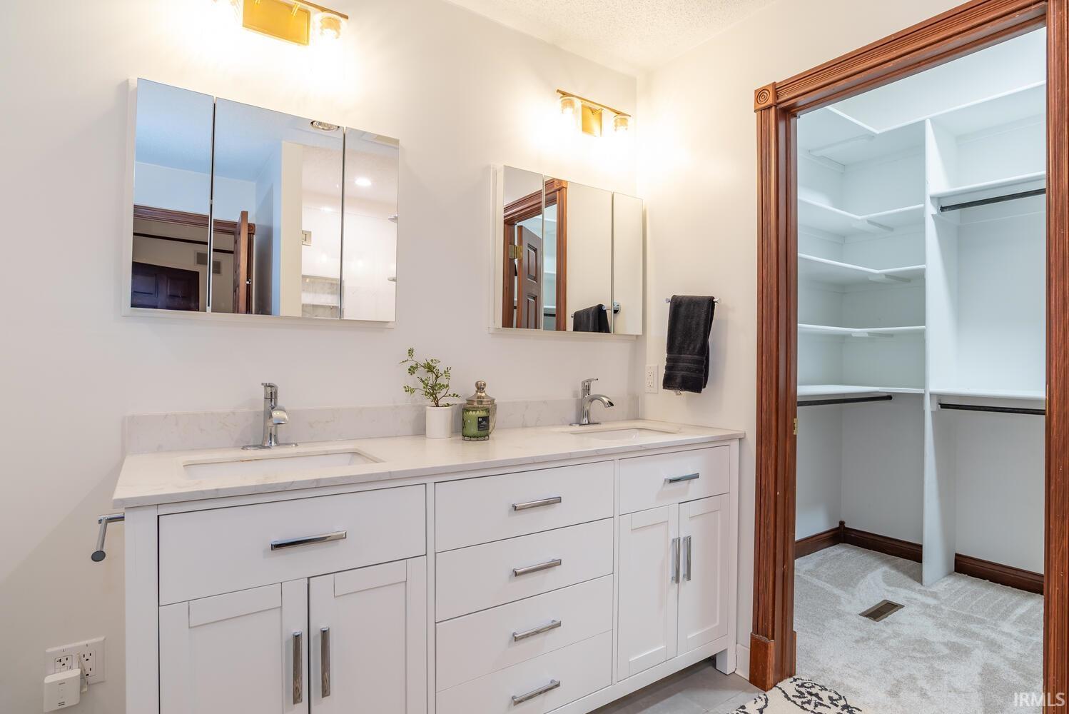 Bloomington, Indiana, 47401, United States, 5 Bedrooms Bedrooms, ,3 BathroomsBathrooms,Residential,For Sale,2008821