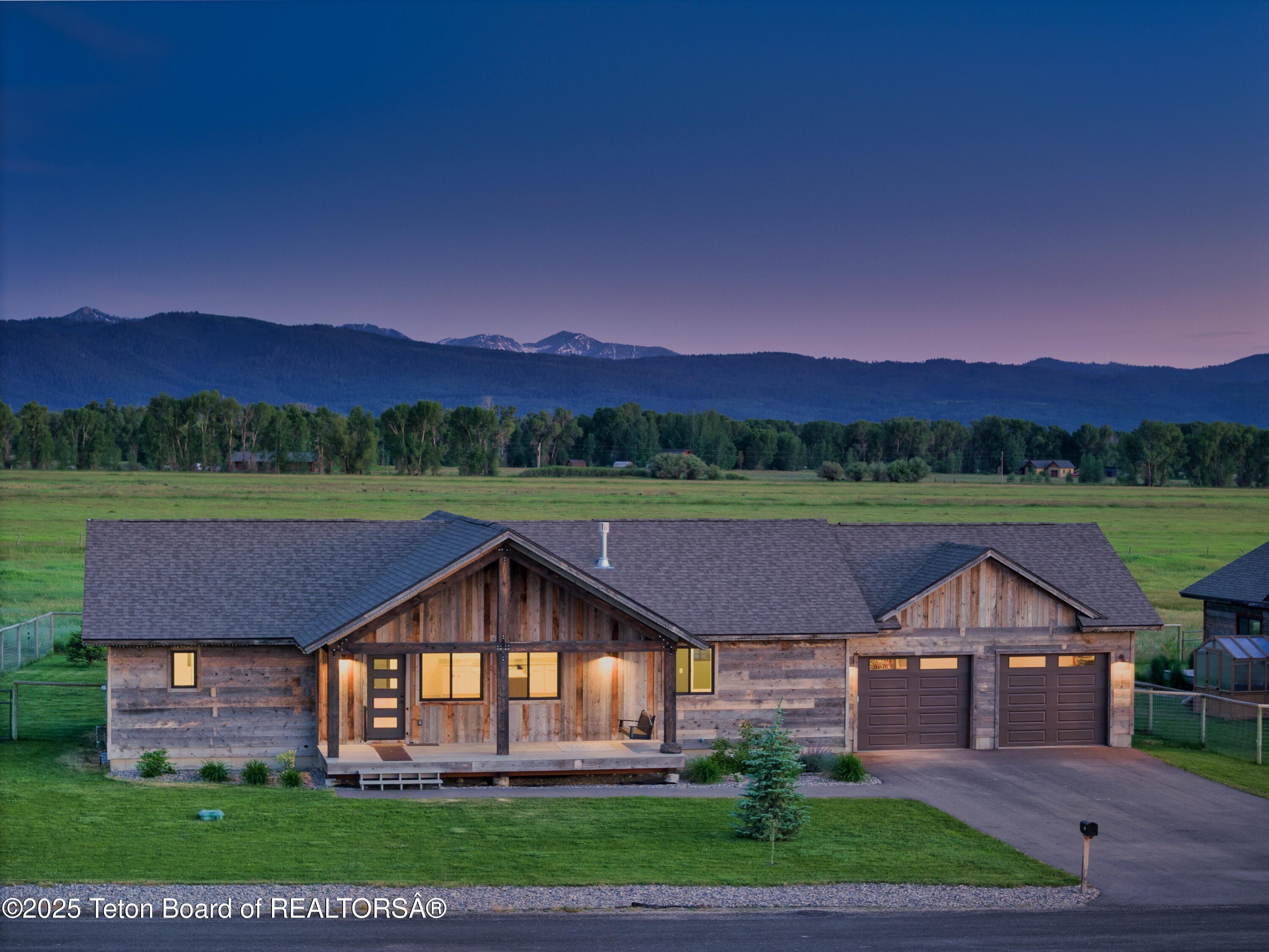 Victor, Idaho, 83455, United States, 3 Bedrooms Bedrooms, ,2 BathroomsBathrooms,Residential,For Sale,1982100